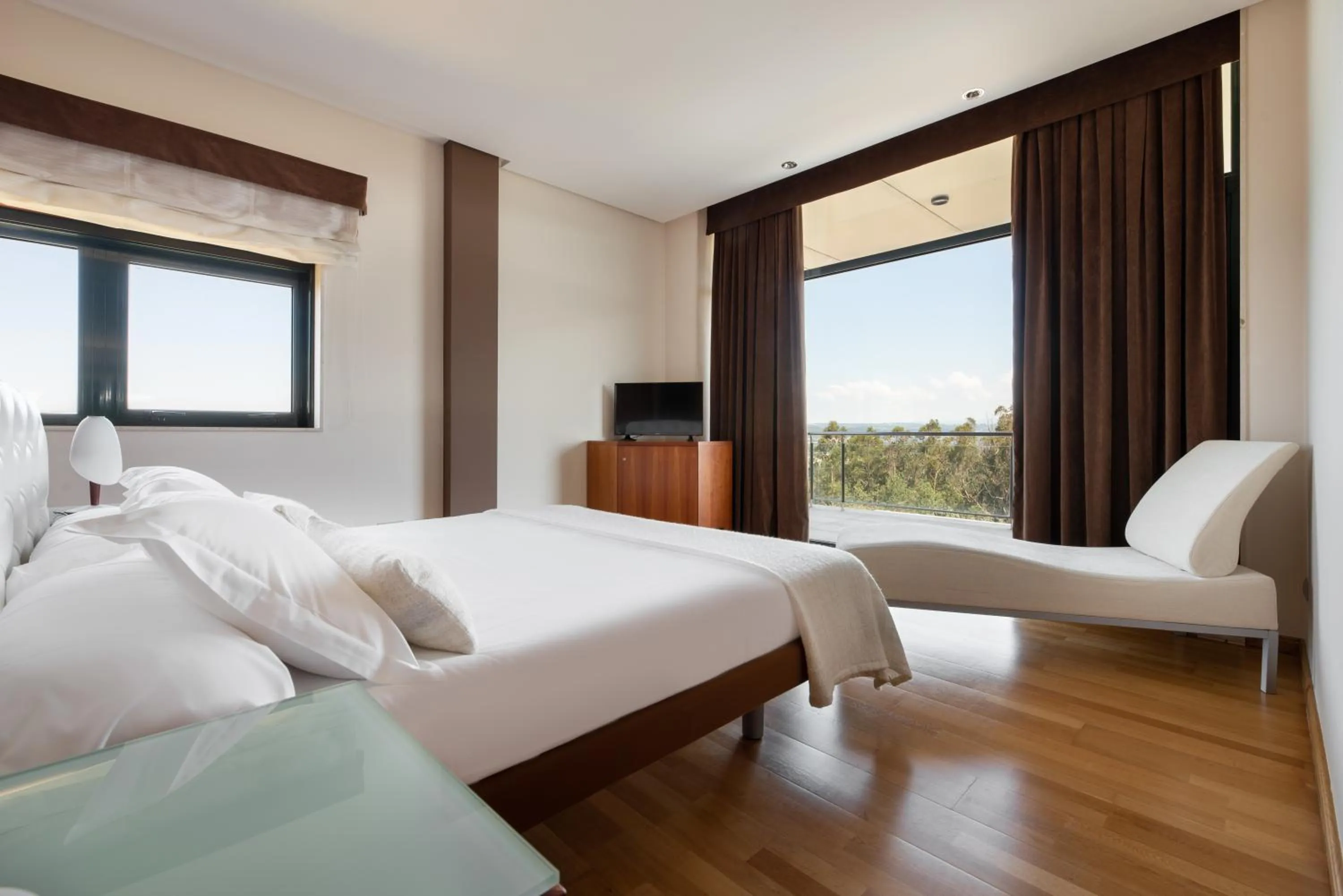 Decorative detail, Bed in Exe Vía Argentum