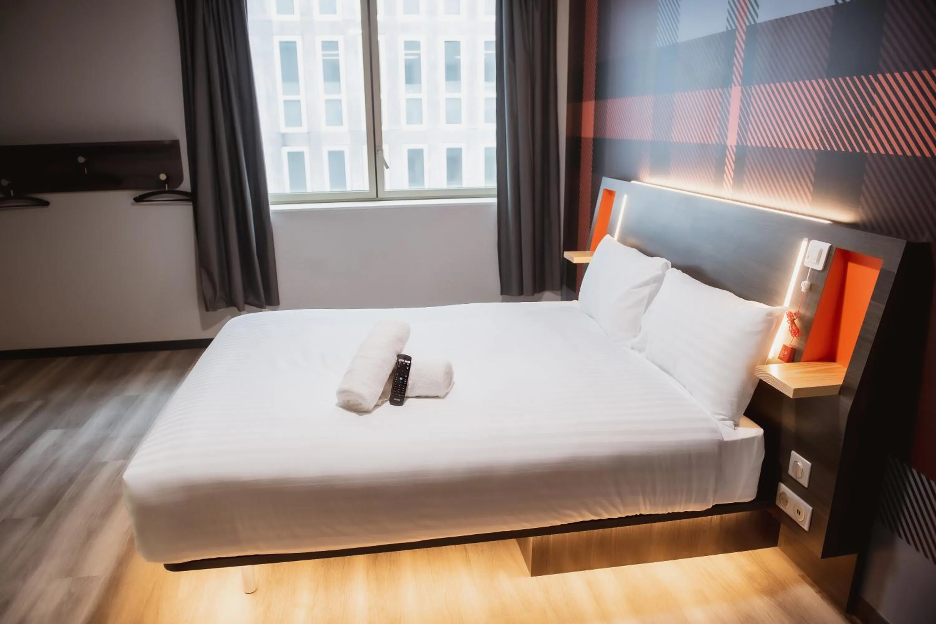 Photo of the whole room, Bed in easyHotel Paris Nord Aubervilliers