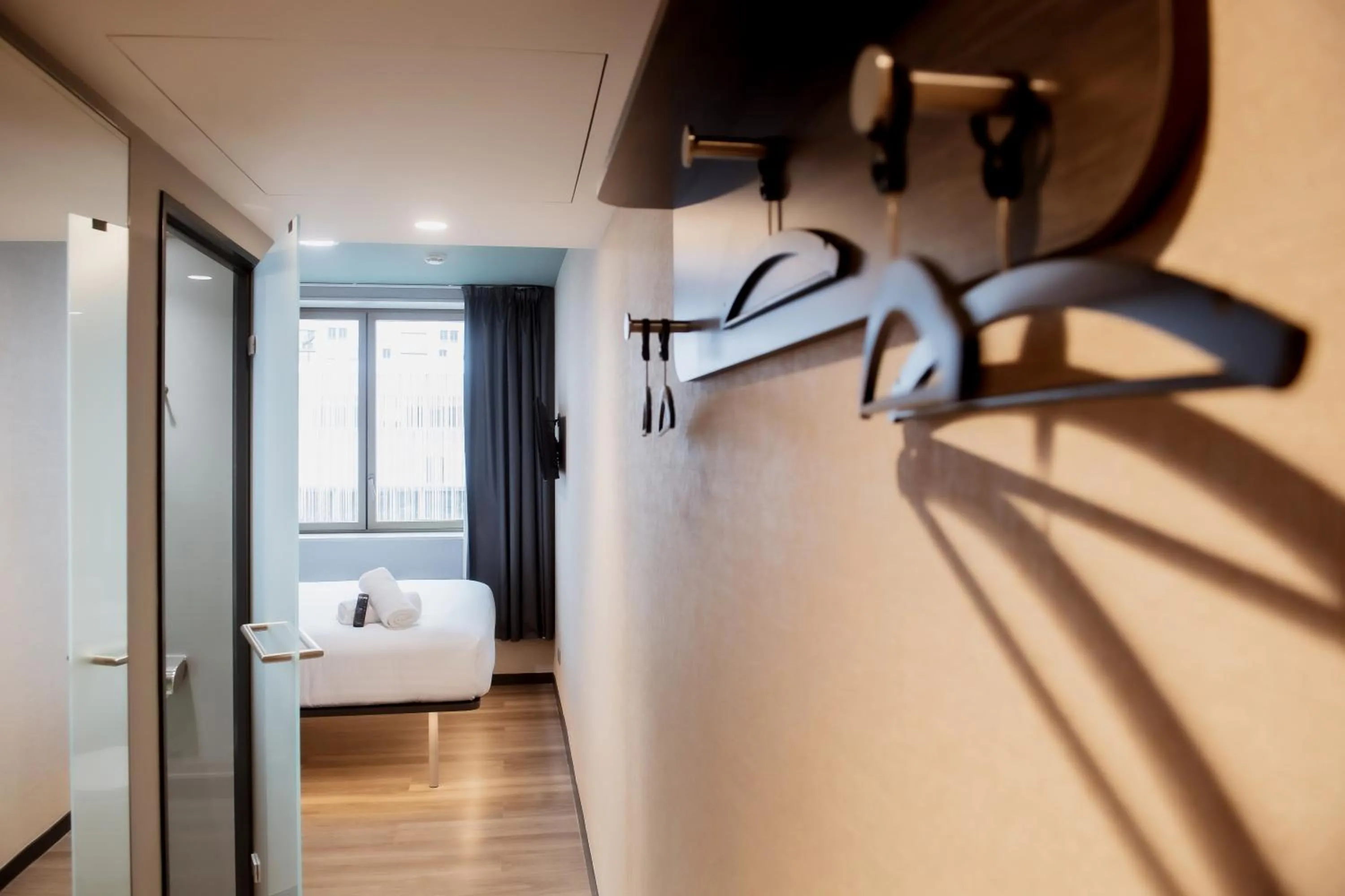 Bedroom, Bed in easyHotel Paris Nord Aubervilliers