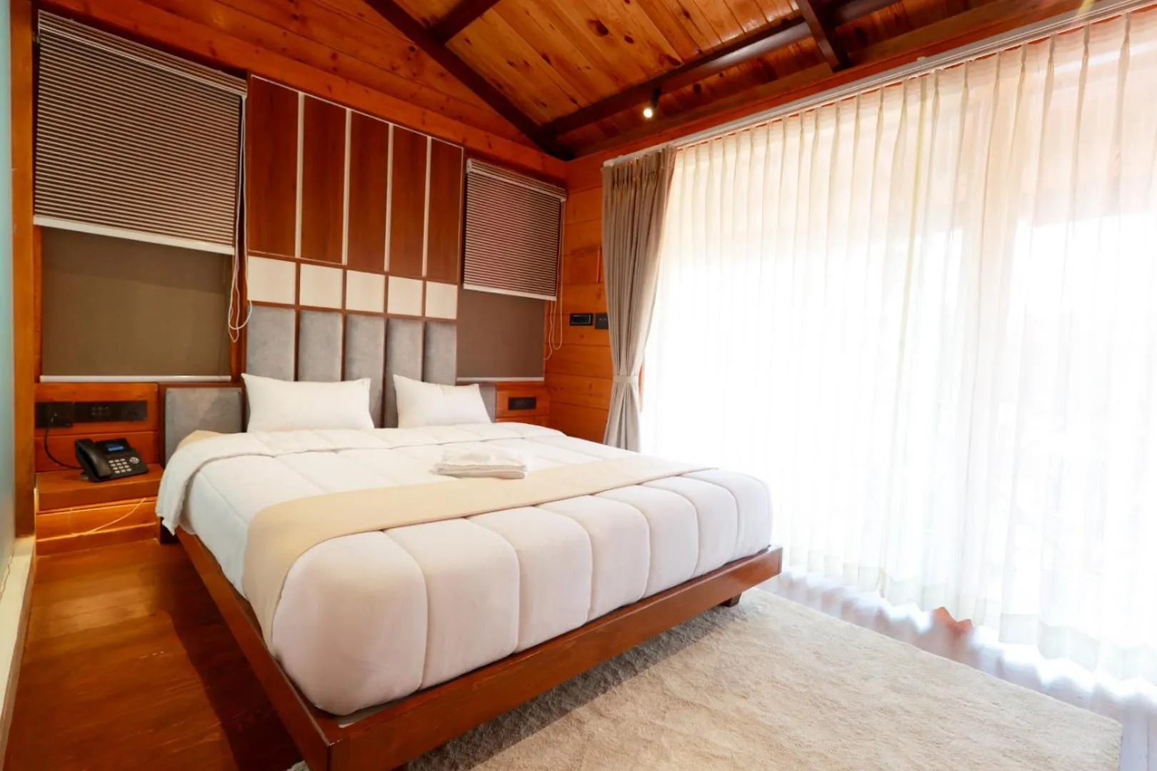 Bedroom, Bed in Wooden ECR Sea Resort