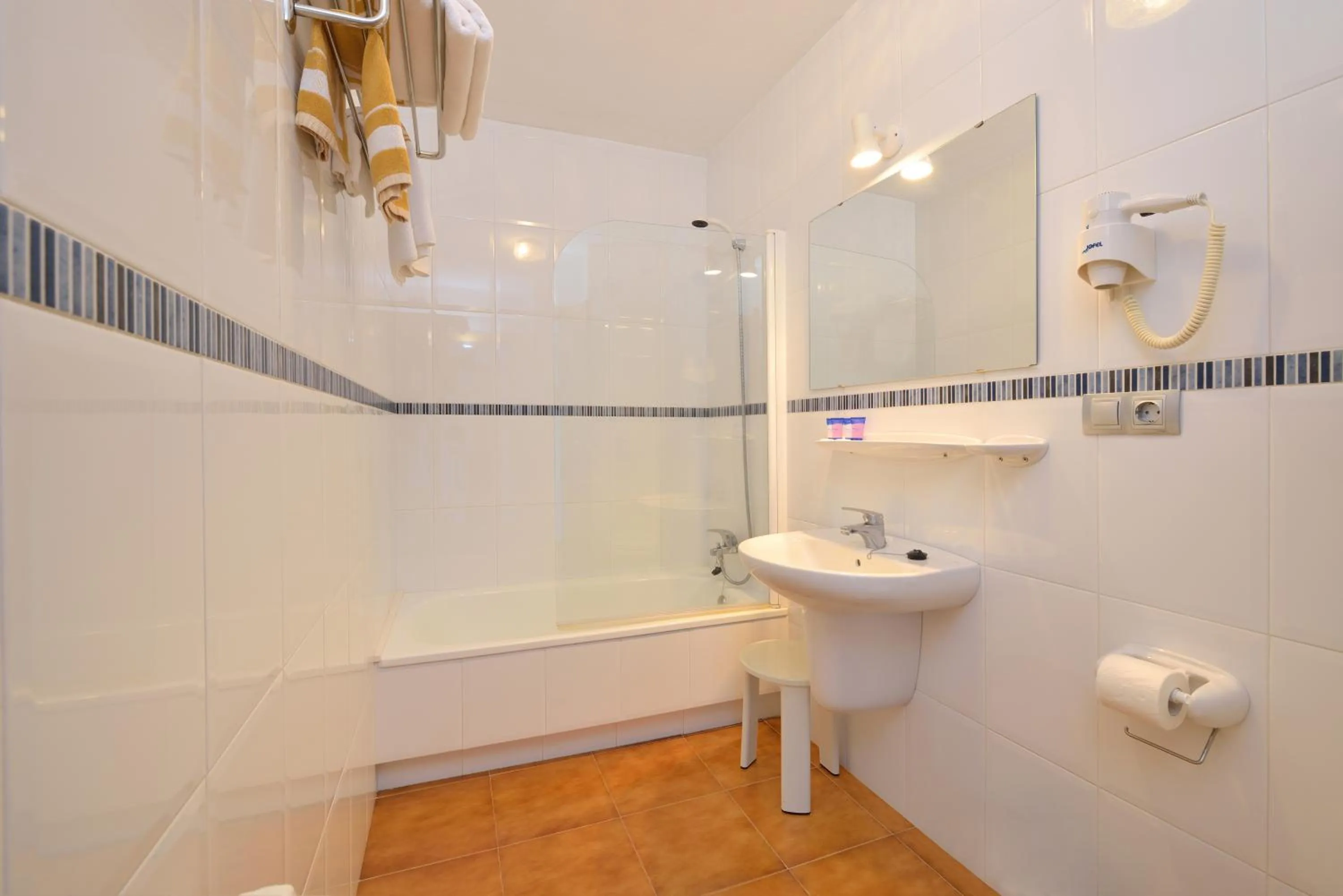 Bathroom in Hotel Montemar *** Superior