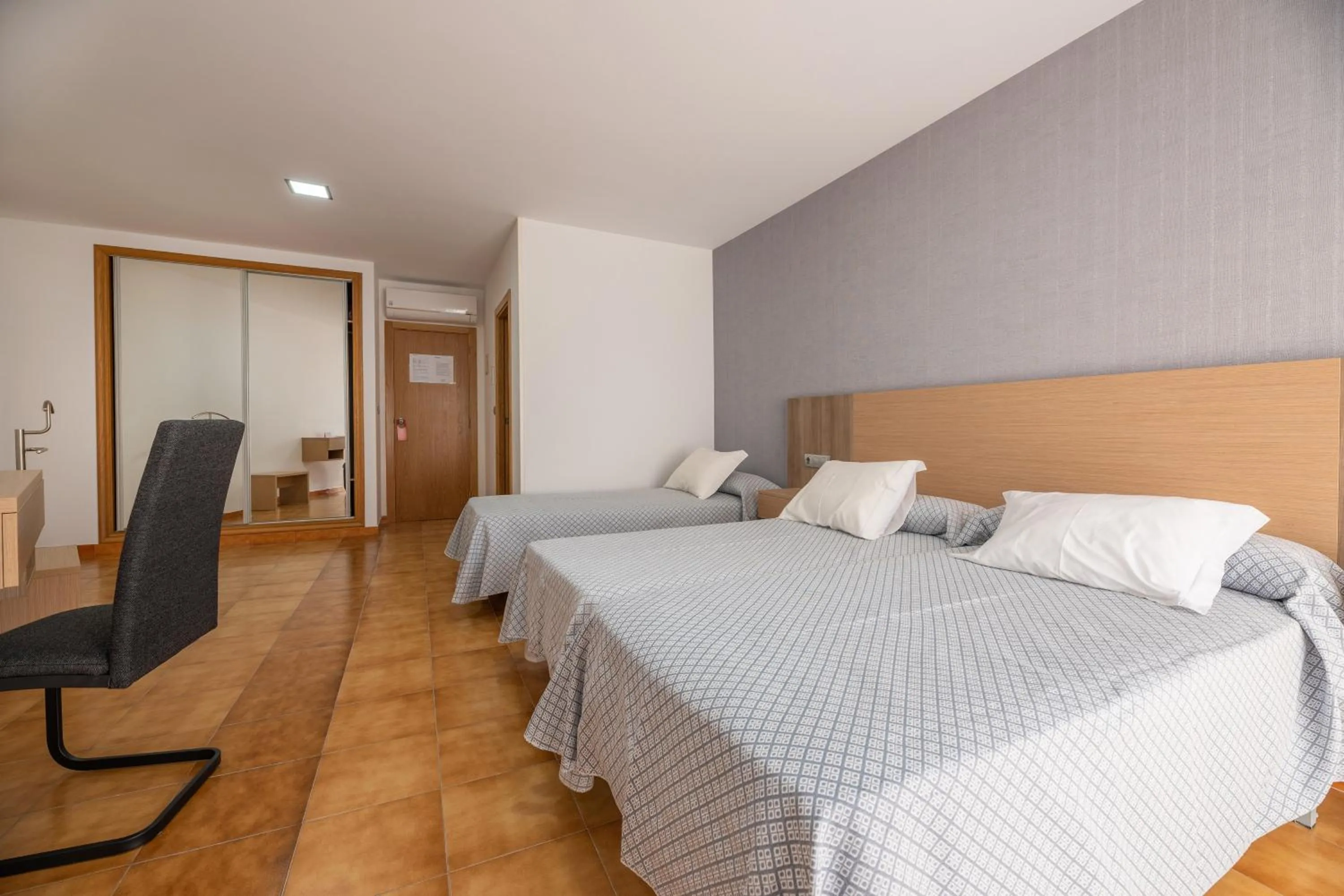 Bed in Hotel Montemar *** Superior