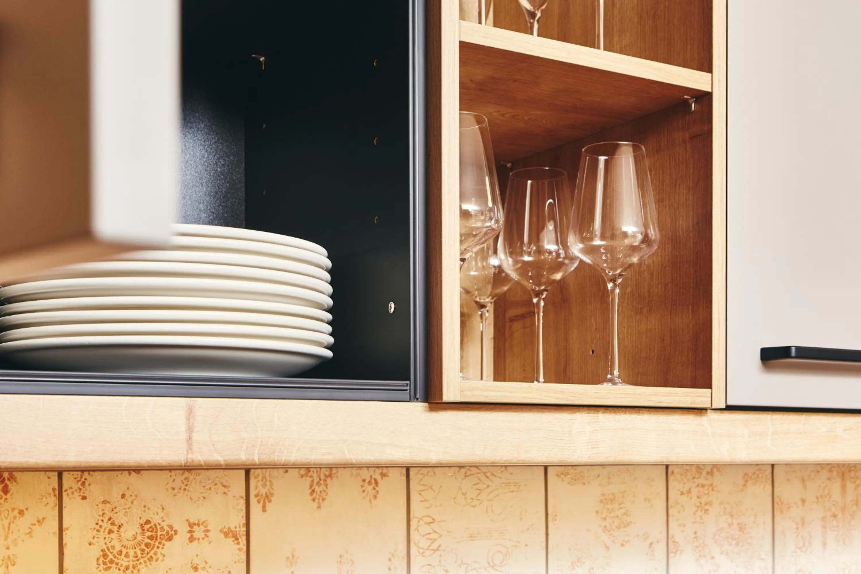 Kitchen or kitchenette in HOMEBOUND APARTMENTS Bad Goisern - contactless check-in