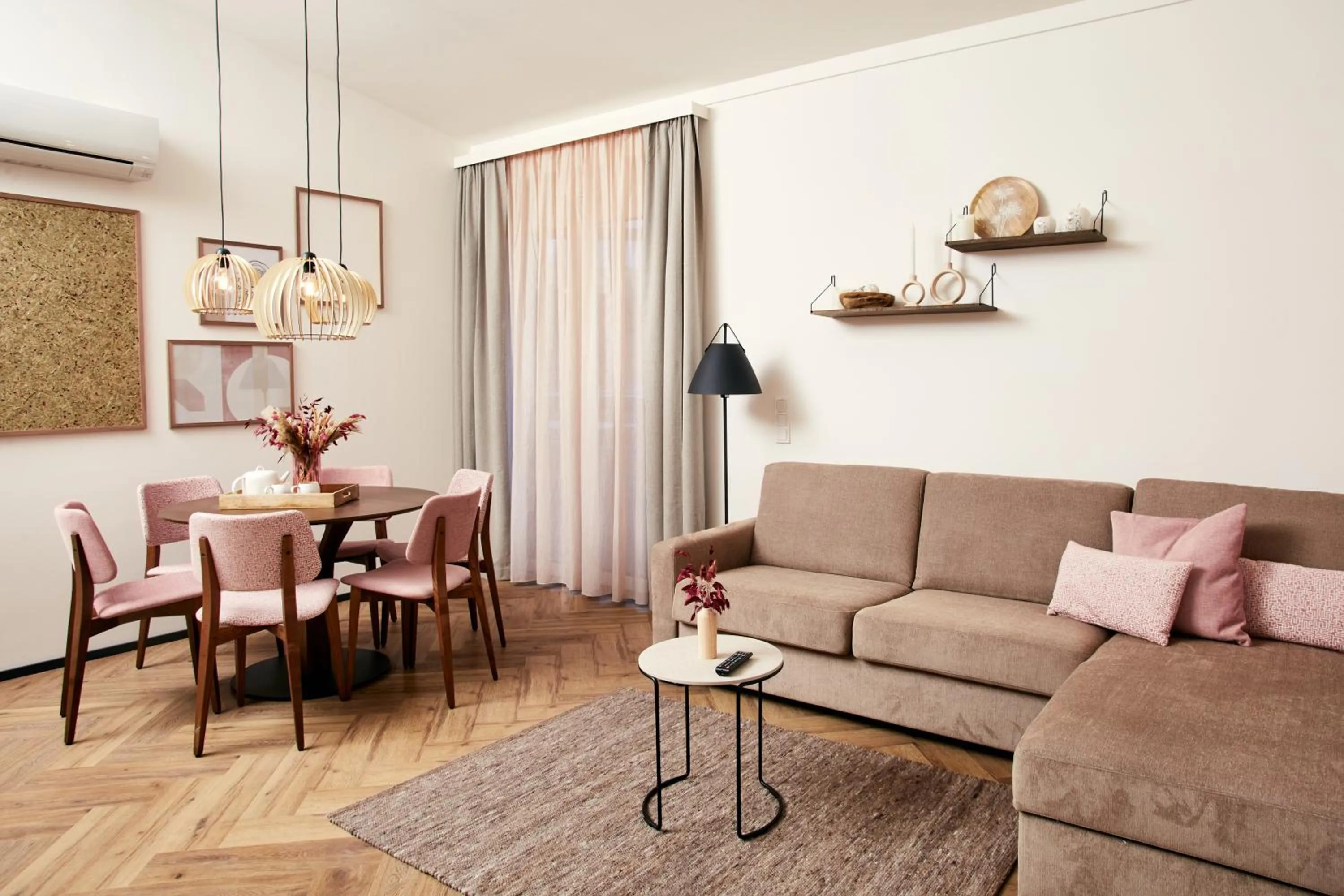 Living room in HOMEBOUND APARTMENTS Bad Goisern - contactless check-in