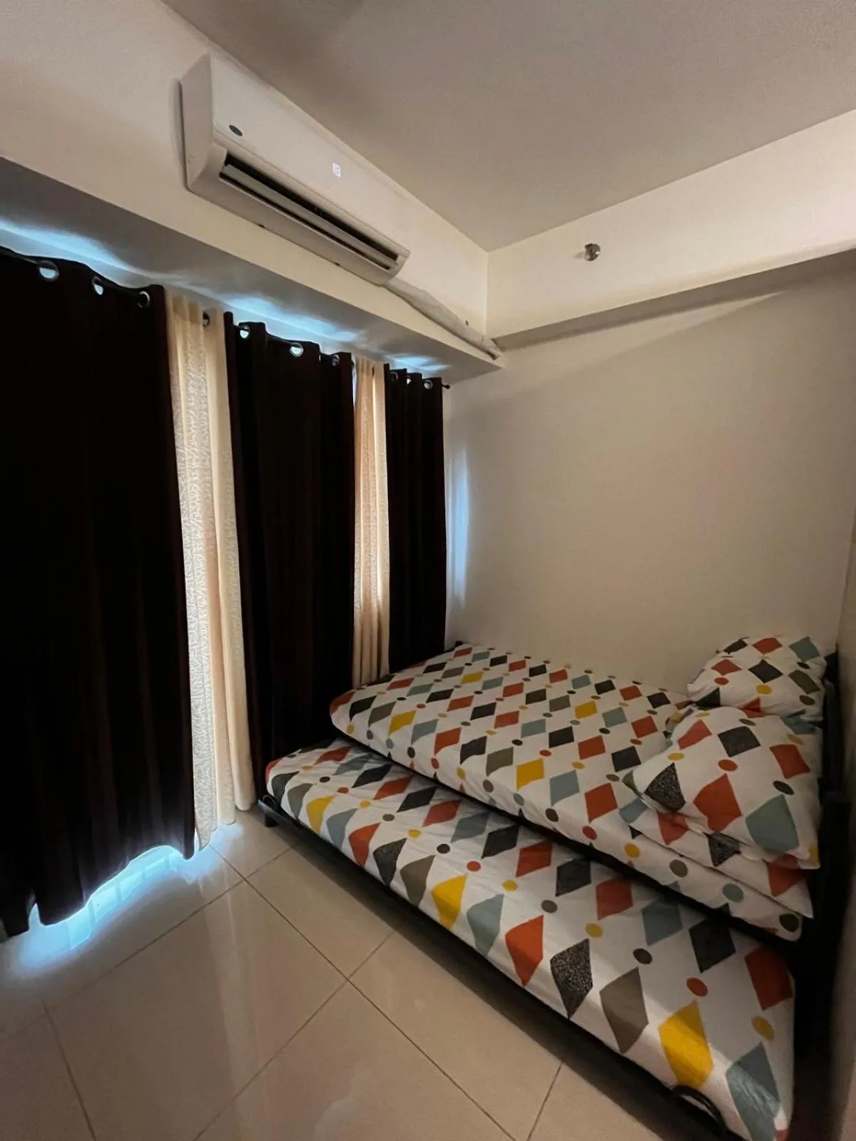 Lovely 1BR Condo @ SM Southmall w/ Netflix & High Speed WIFI