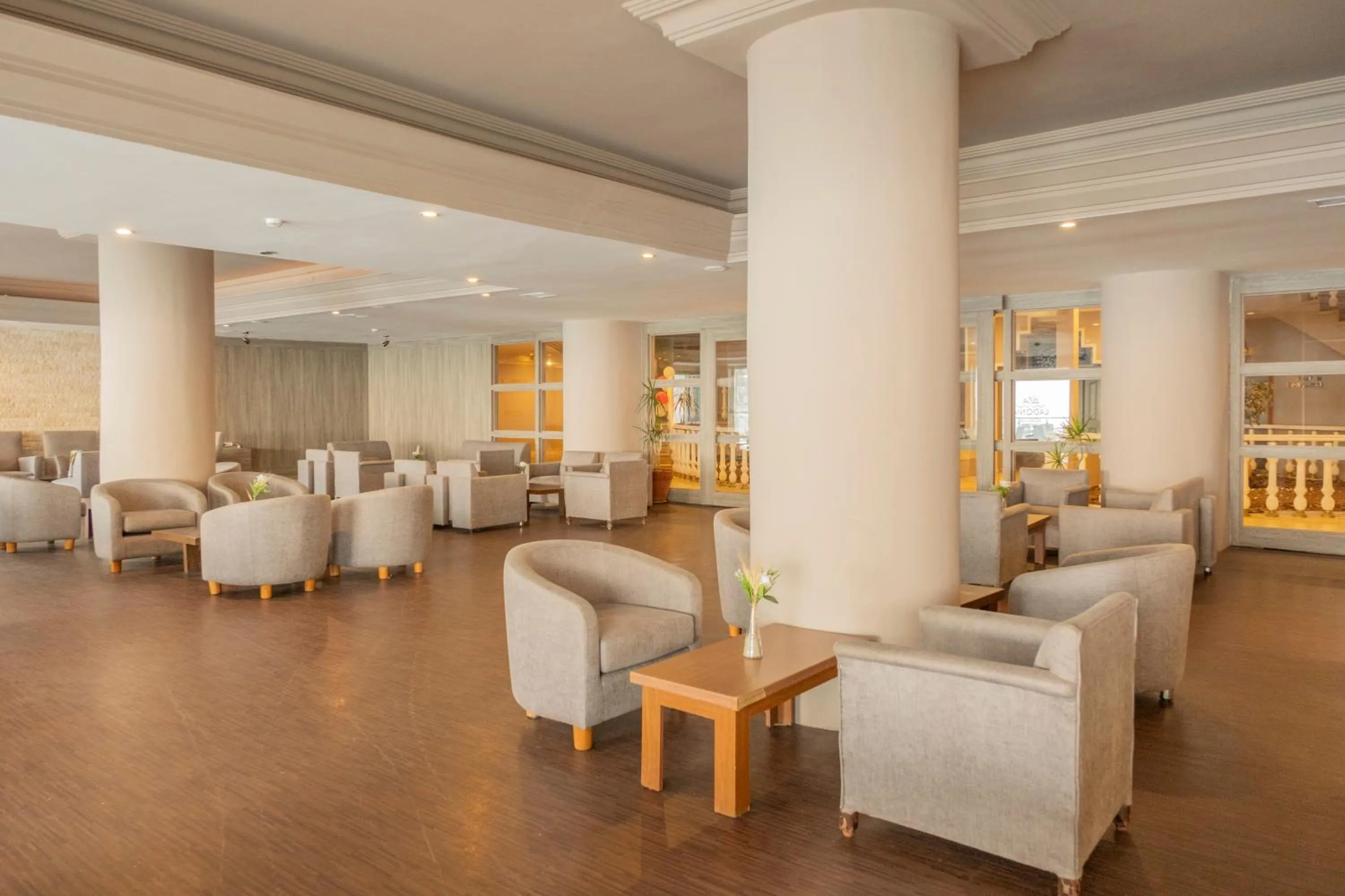 LADONIA HOTELS ADAKULE