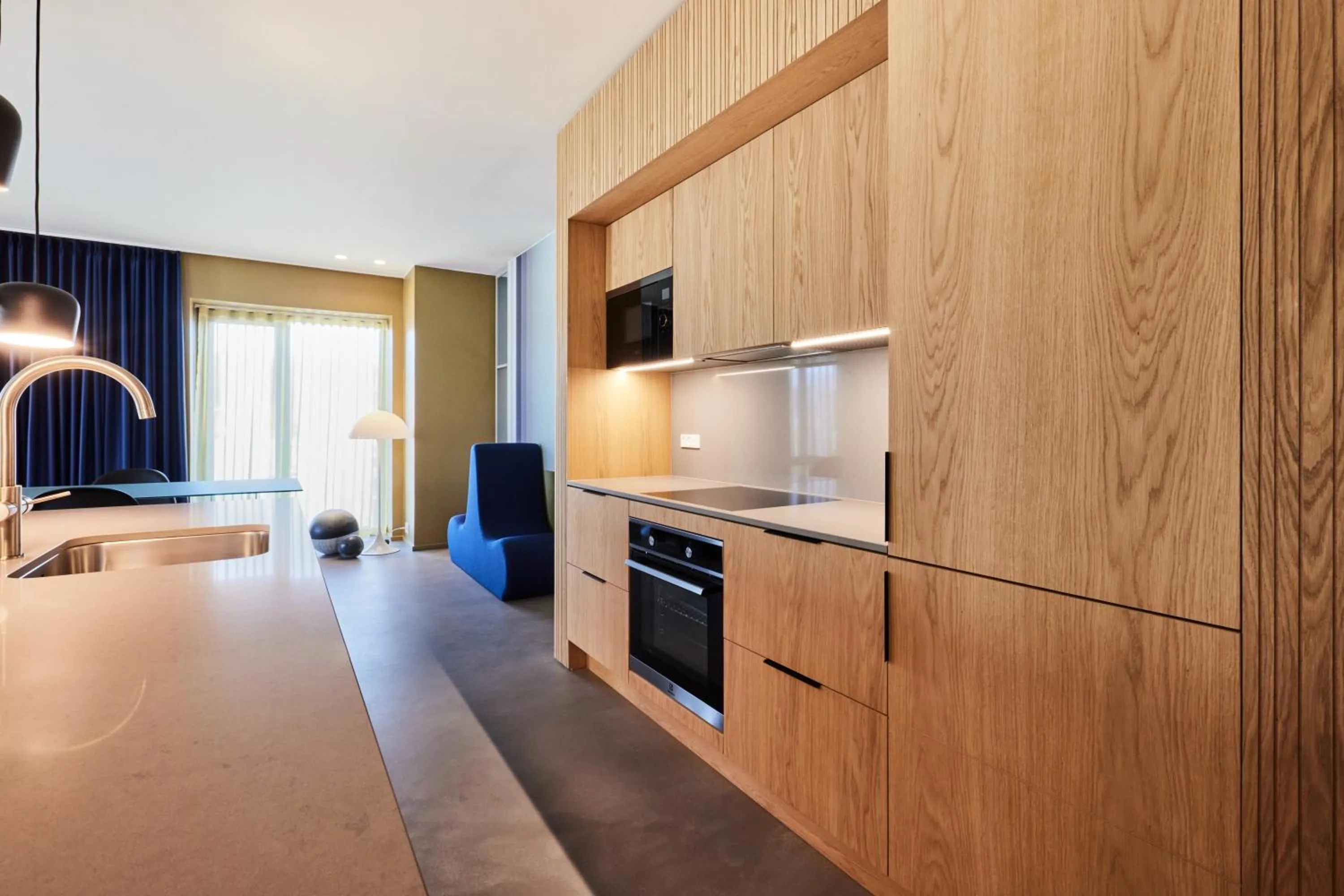 Kitchen or kitchenette in Kirk Suites