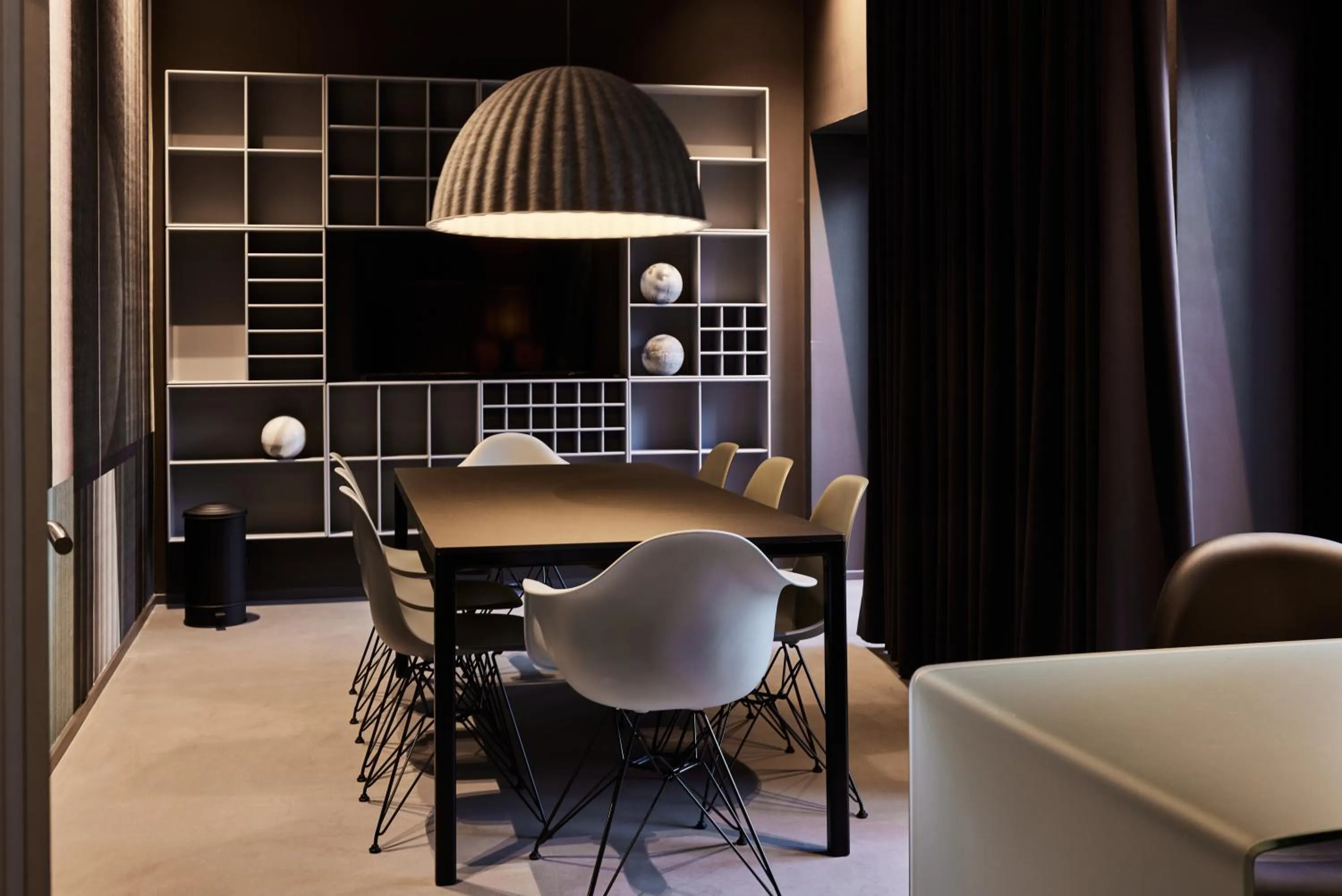 Meeting/conference room in Kirk Suites