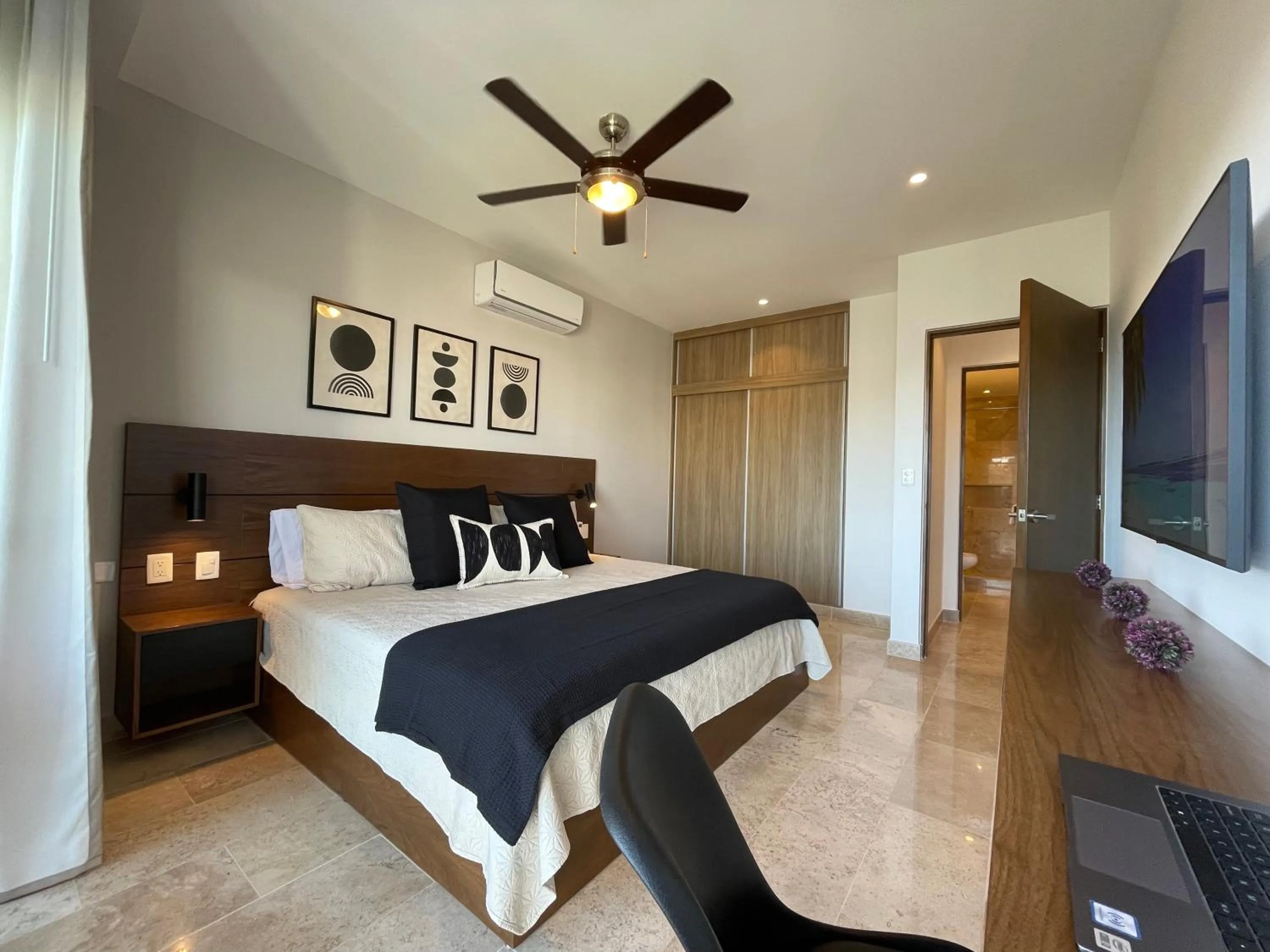 Photo of the whole room, Bed in New & Equipped Apartment Steps From The Beach With Pool Jacuzzi By Yeah