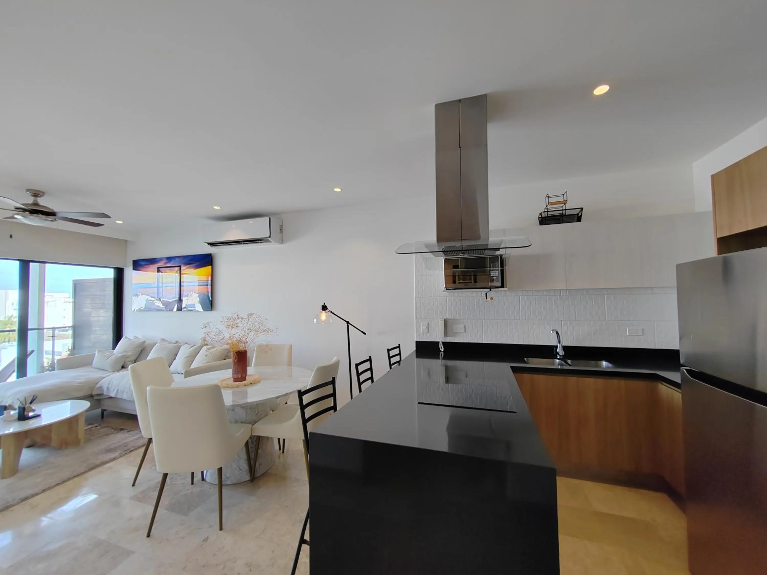 Kitchen or kitchenette in New & Equipped Apartment Steps From The Beach With Pool Jacuzzi By Yeah