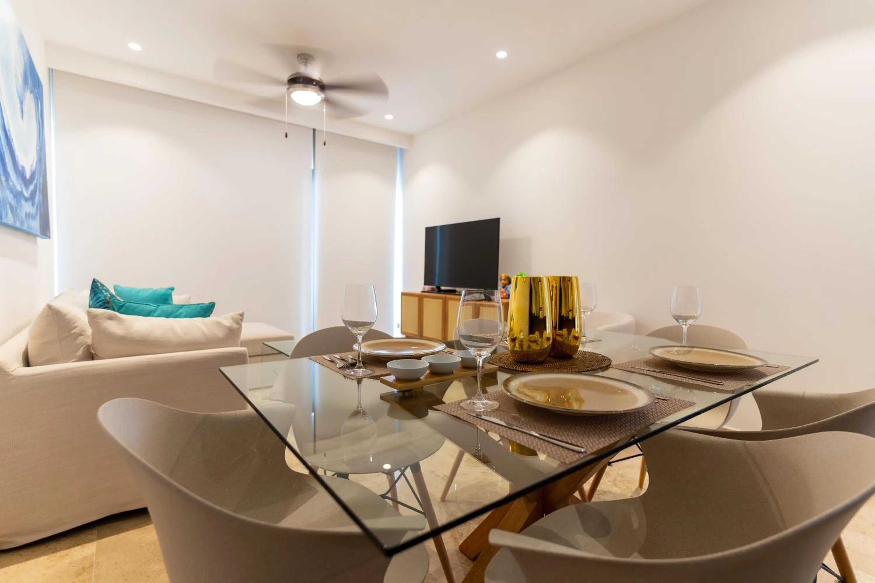 Communal lounge/ TV room in New & Equipped Apartment Steps From The Beach With Pool Jacuzzi By Yeah