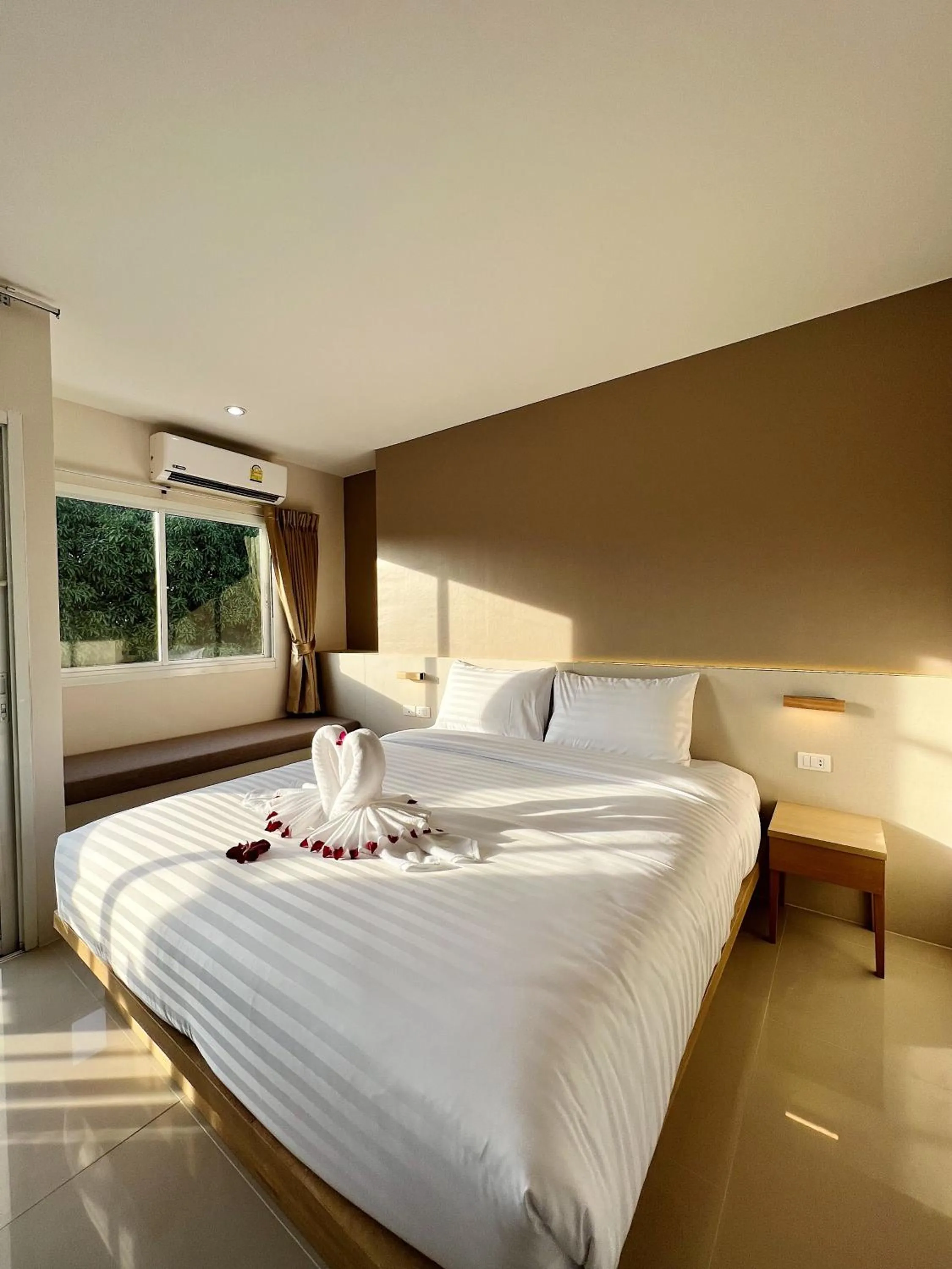 Bed in La Vista Patong Hotel