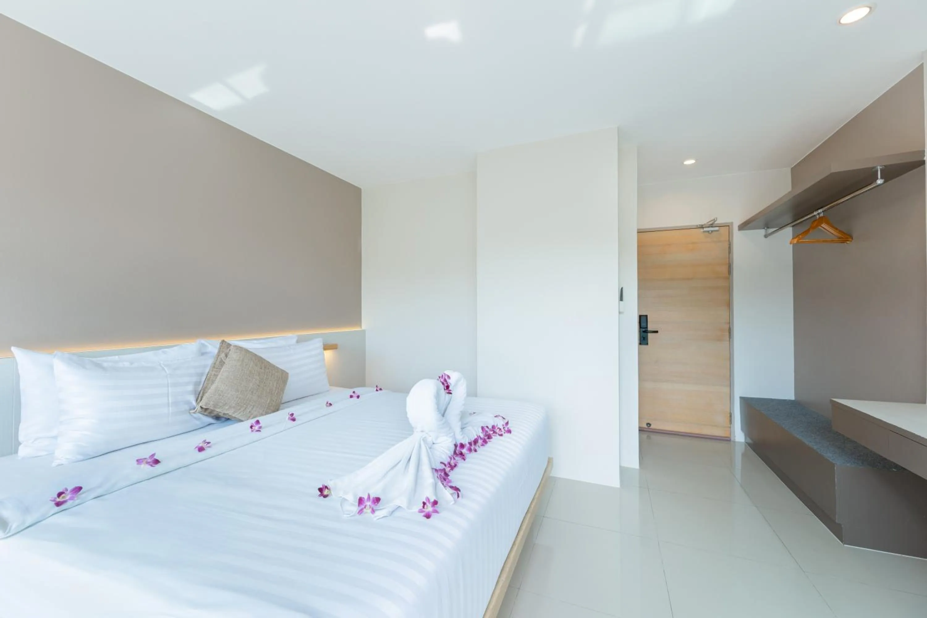 Bed in La Vista Patong Hotel