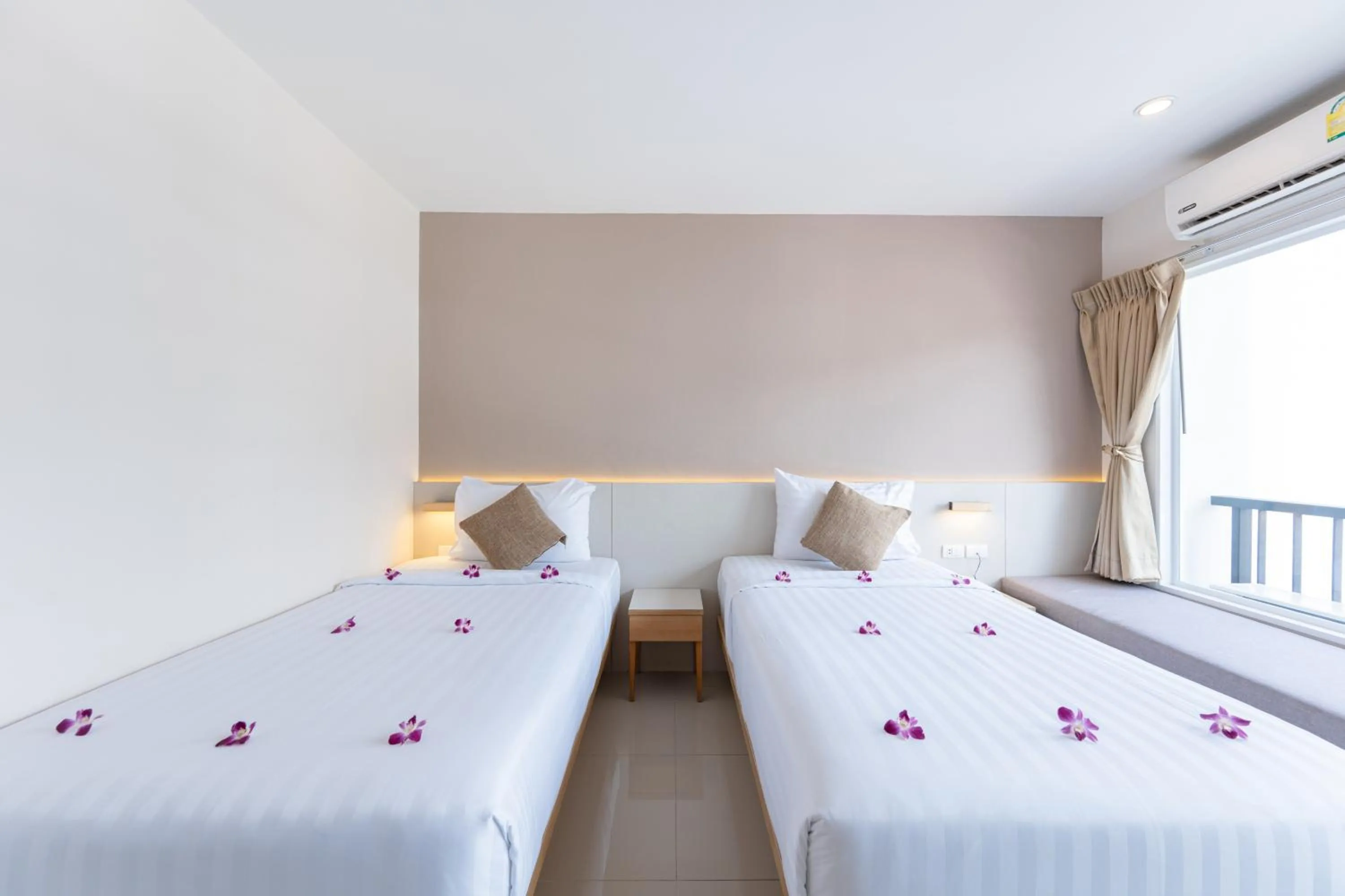 Bed in La Vista Patong Hotel