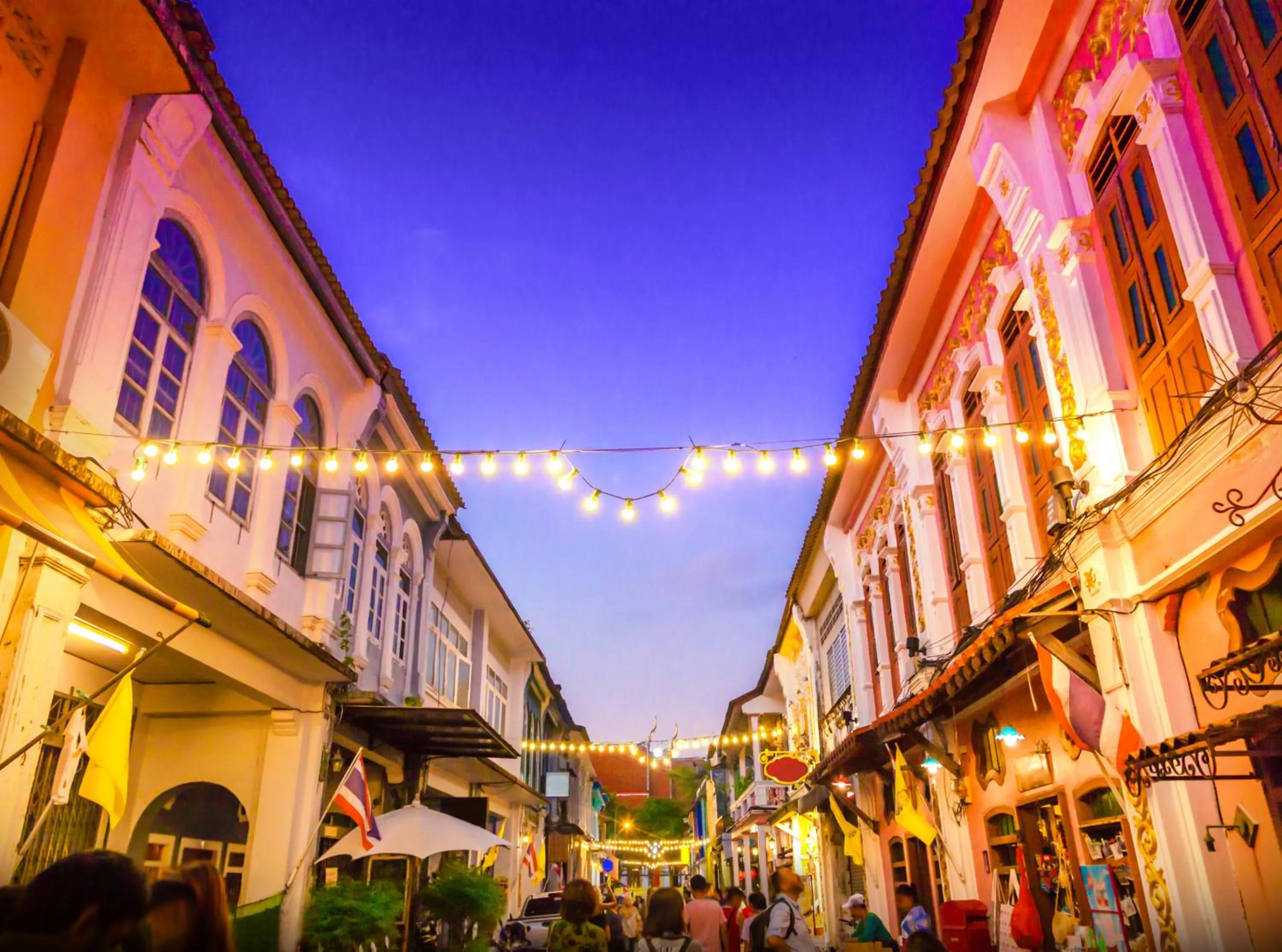 Neighbourhood in La Vista Patong Hotel