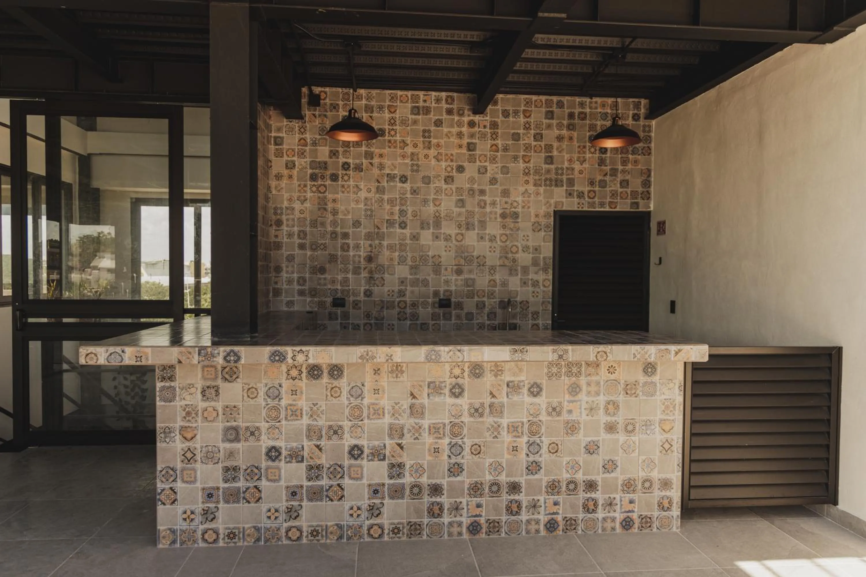 Kitchen or kitchenette in Caleta Hostel Rooftop & Pool