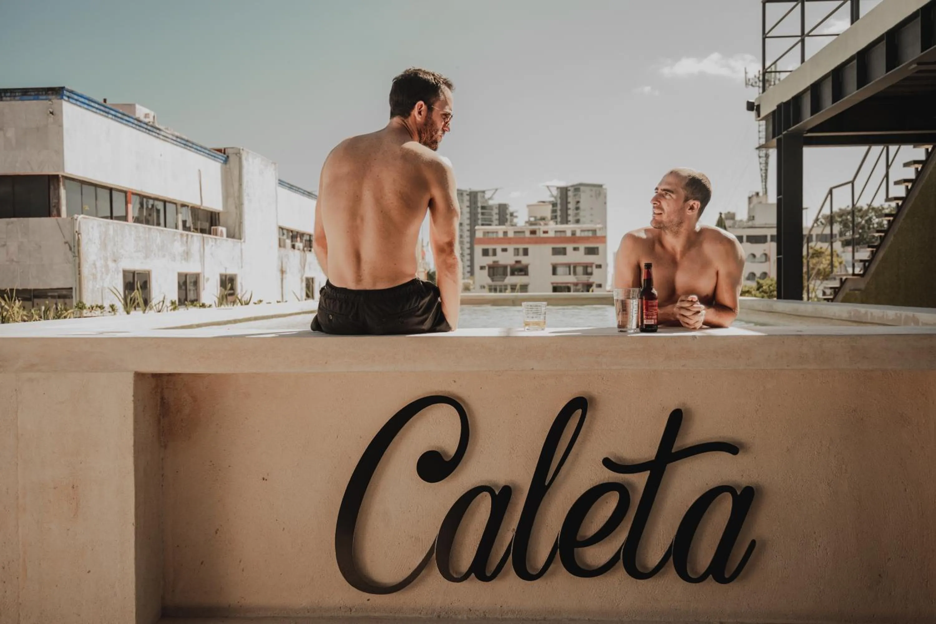 Day in Caleta Hostel Rooftop & Pool