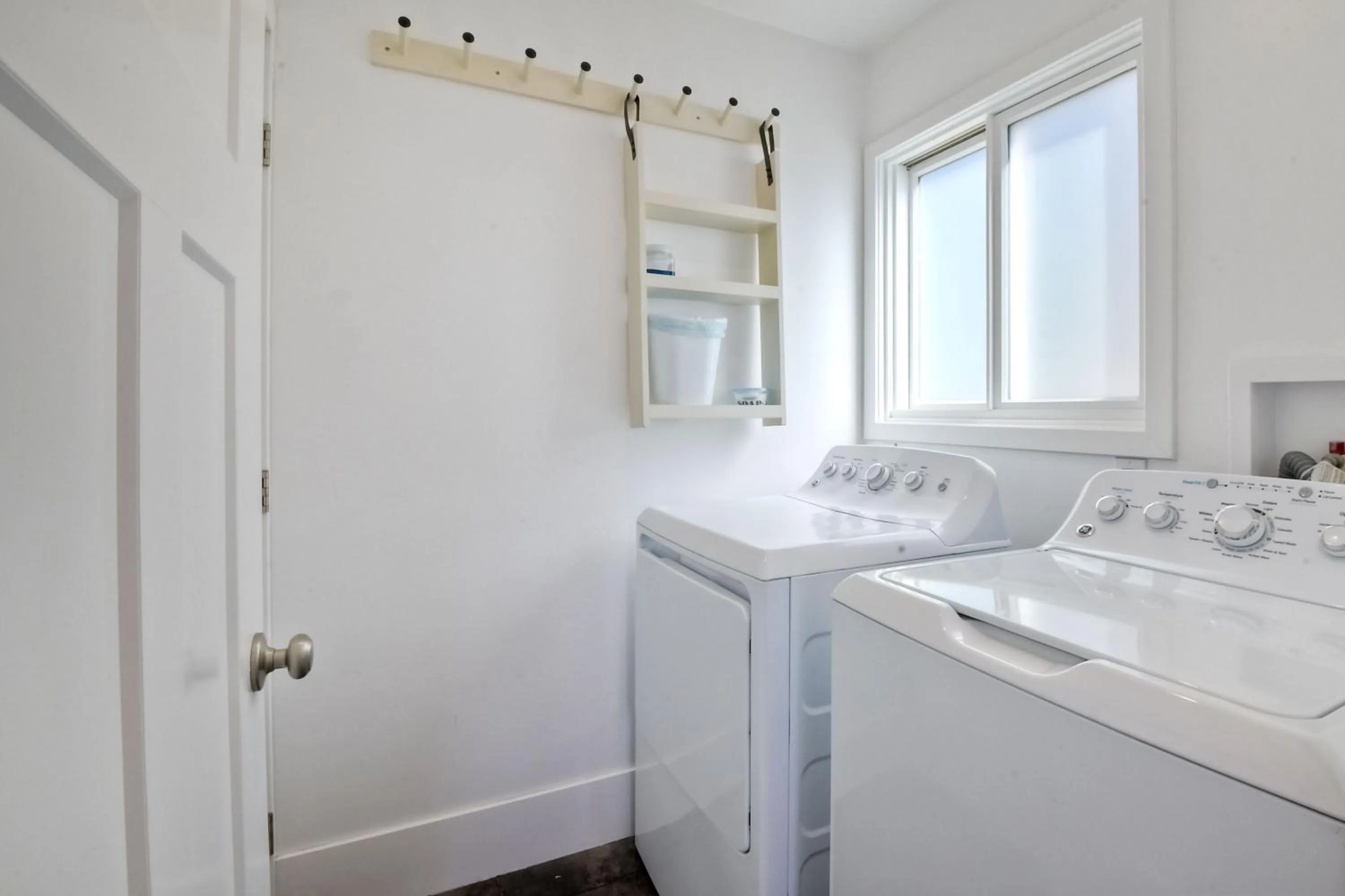 Luxury Ocean Views & Steps To The Sand - Tower 36 Lower Condo Unit