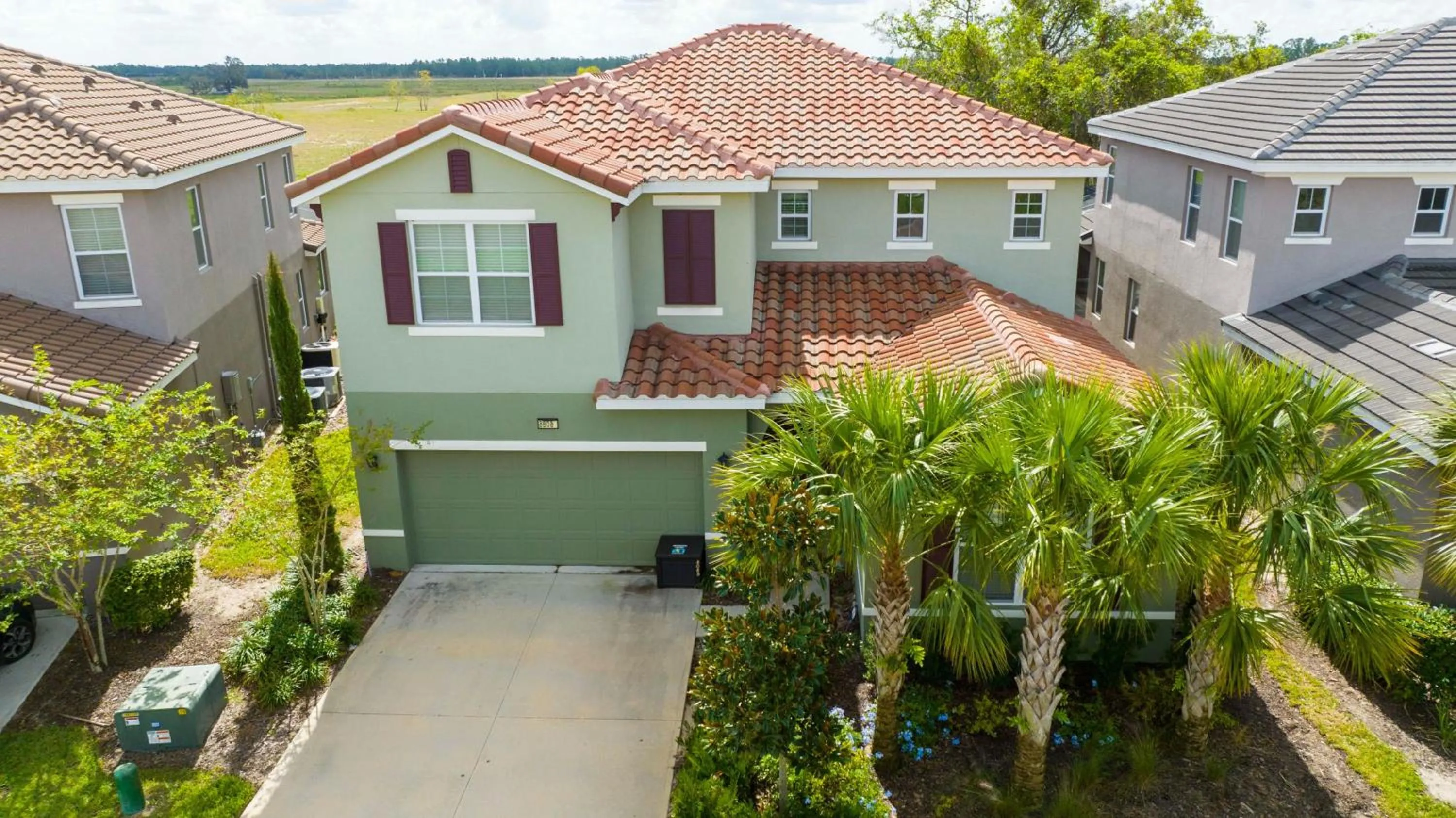 Marvelous 7 Bd w/ Pool Close to Disney @ Solterra 6086