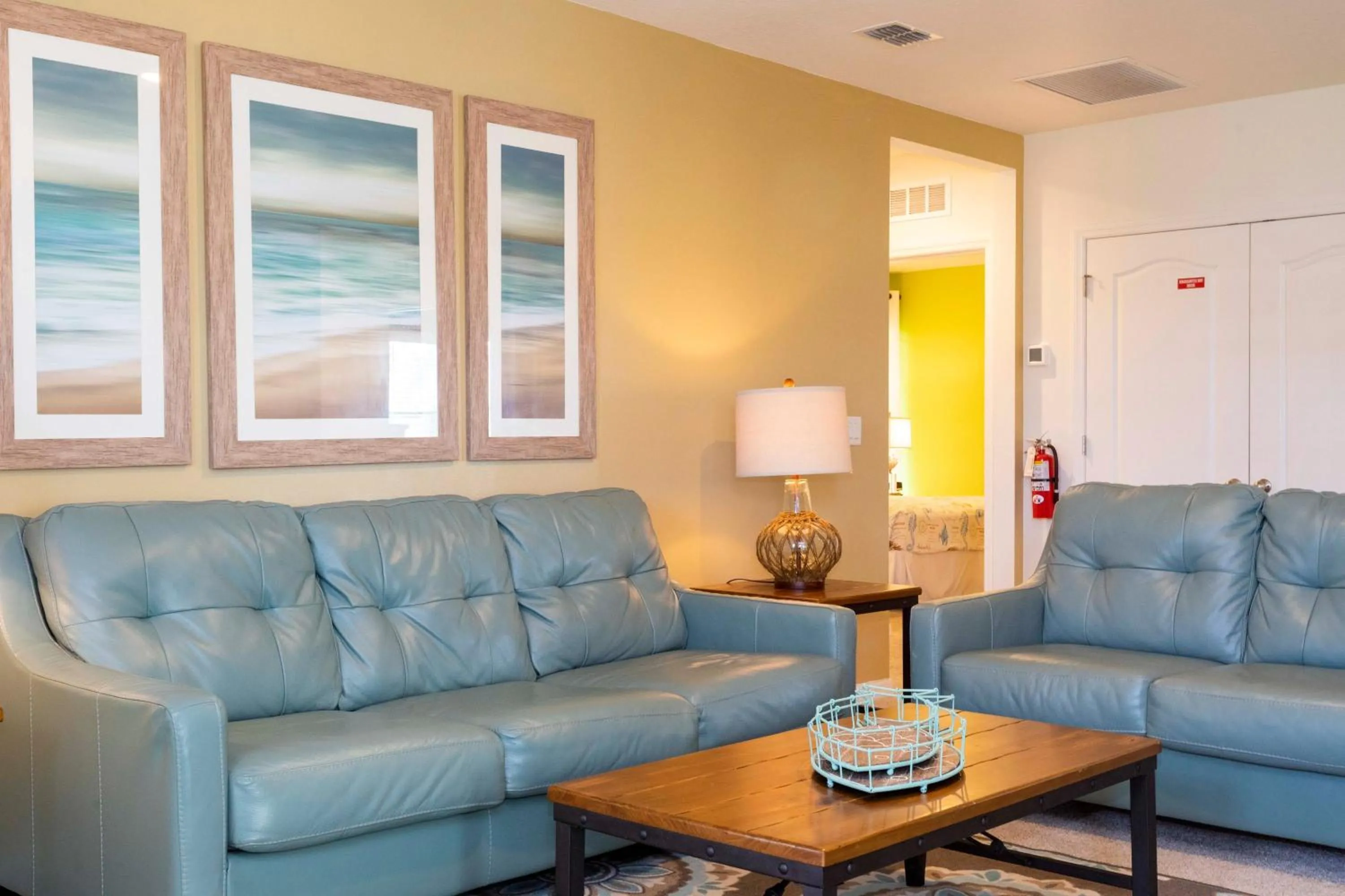 Marvelous 7 Bd w/ Pool Close to Disney @ Solterra 6086