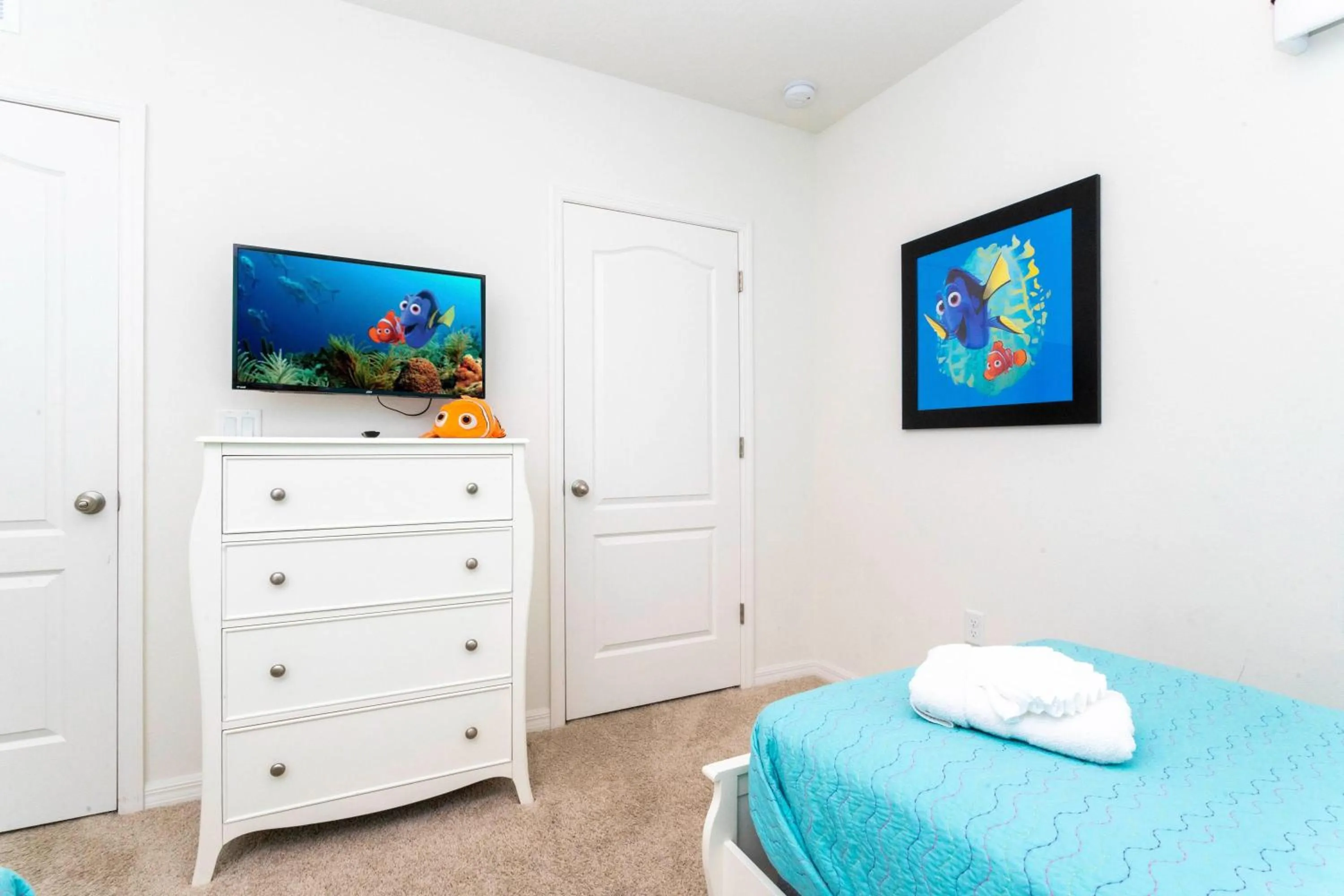 Bed in Marvelous 7 Bd w/ Pool Close to Disney @ Solterra 6086