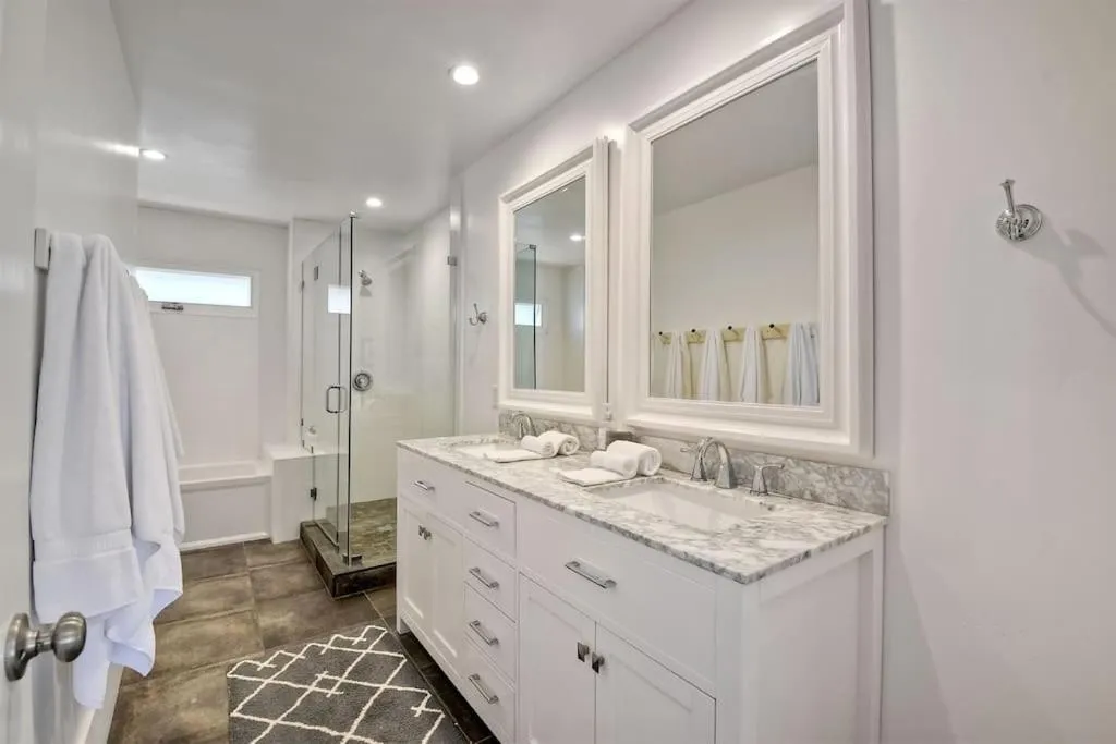 Luxury Ocean Views & Steps To The Sand - Tower 36 Upper Condo Unit