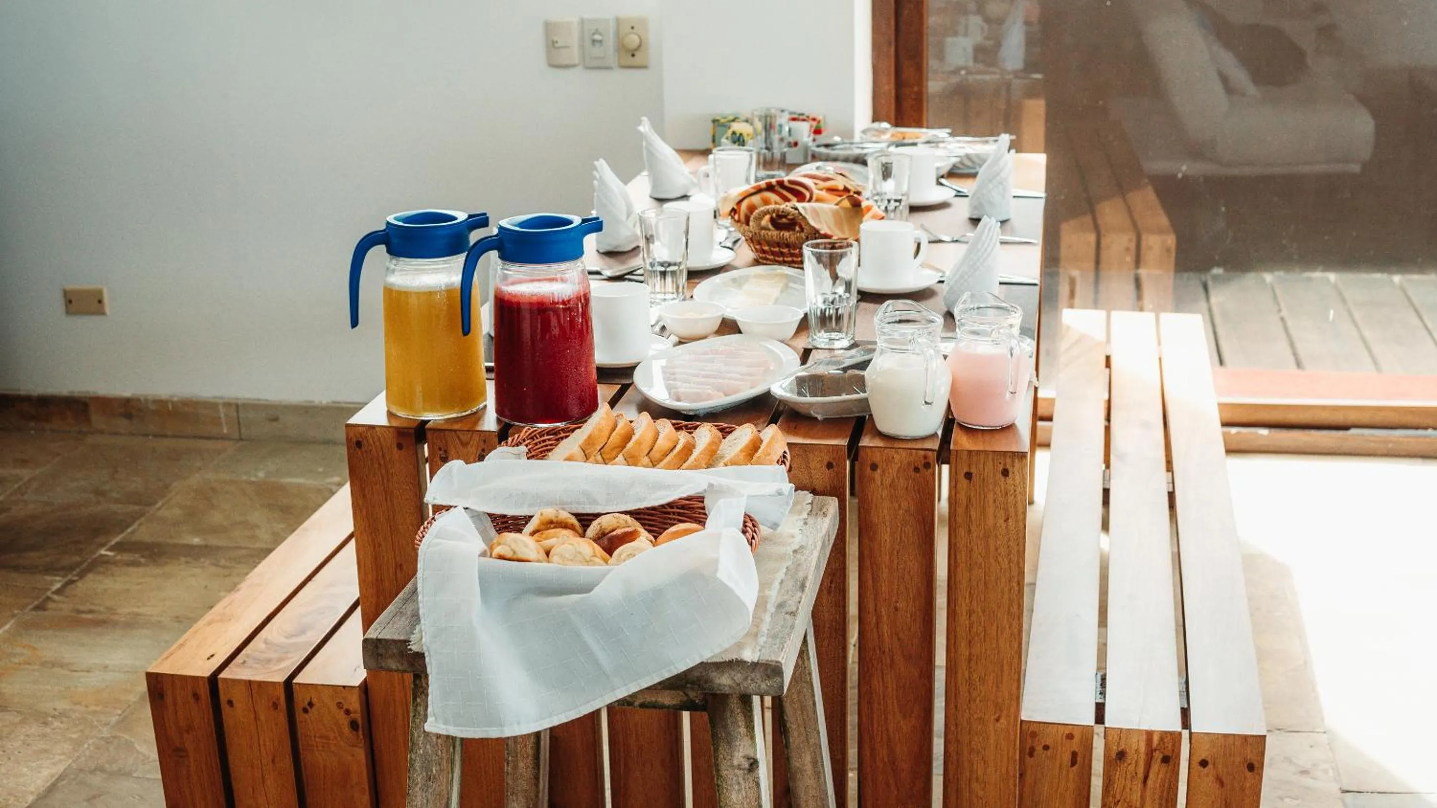 Food and drinks in Mi Playa Galapagos Beachfront Apartments