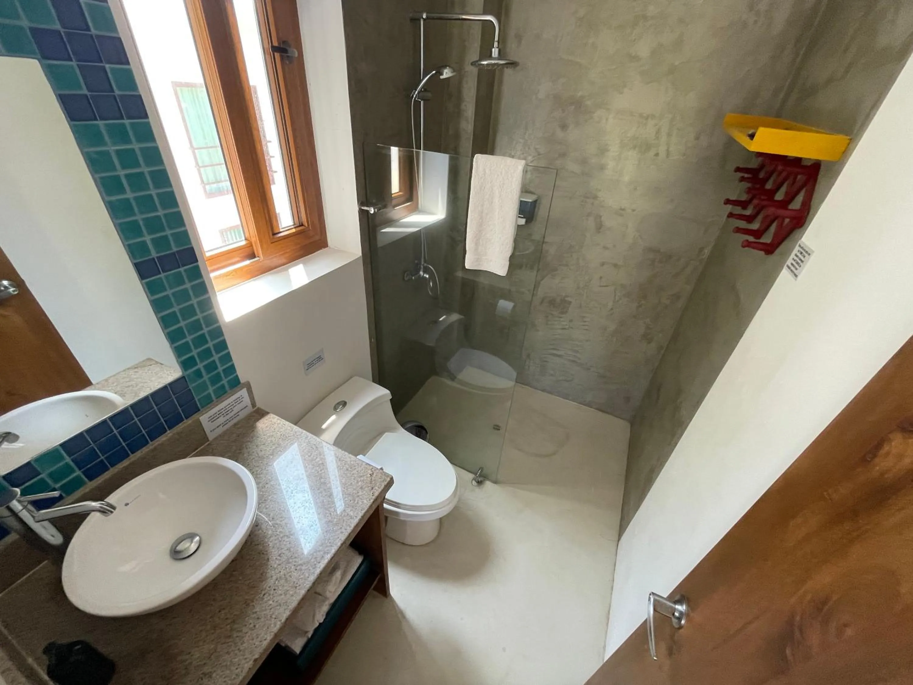 Shower in Mi Playa Galapagos Beachfront Apartments