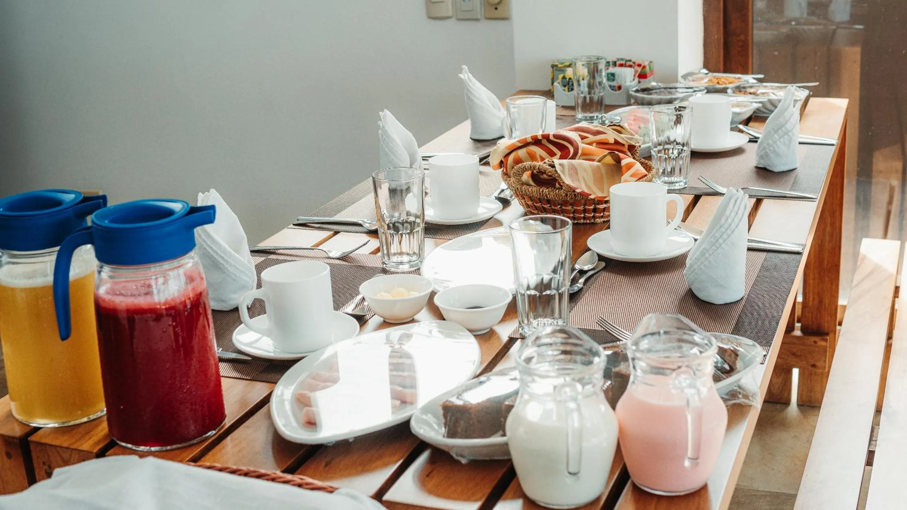 Restaurant/places to eat in Mi Playa Galapagos Beachfront Apartments