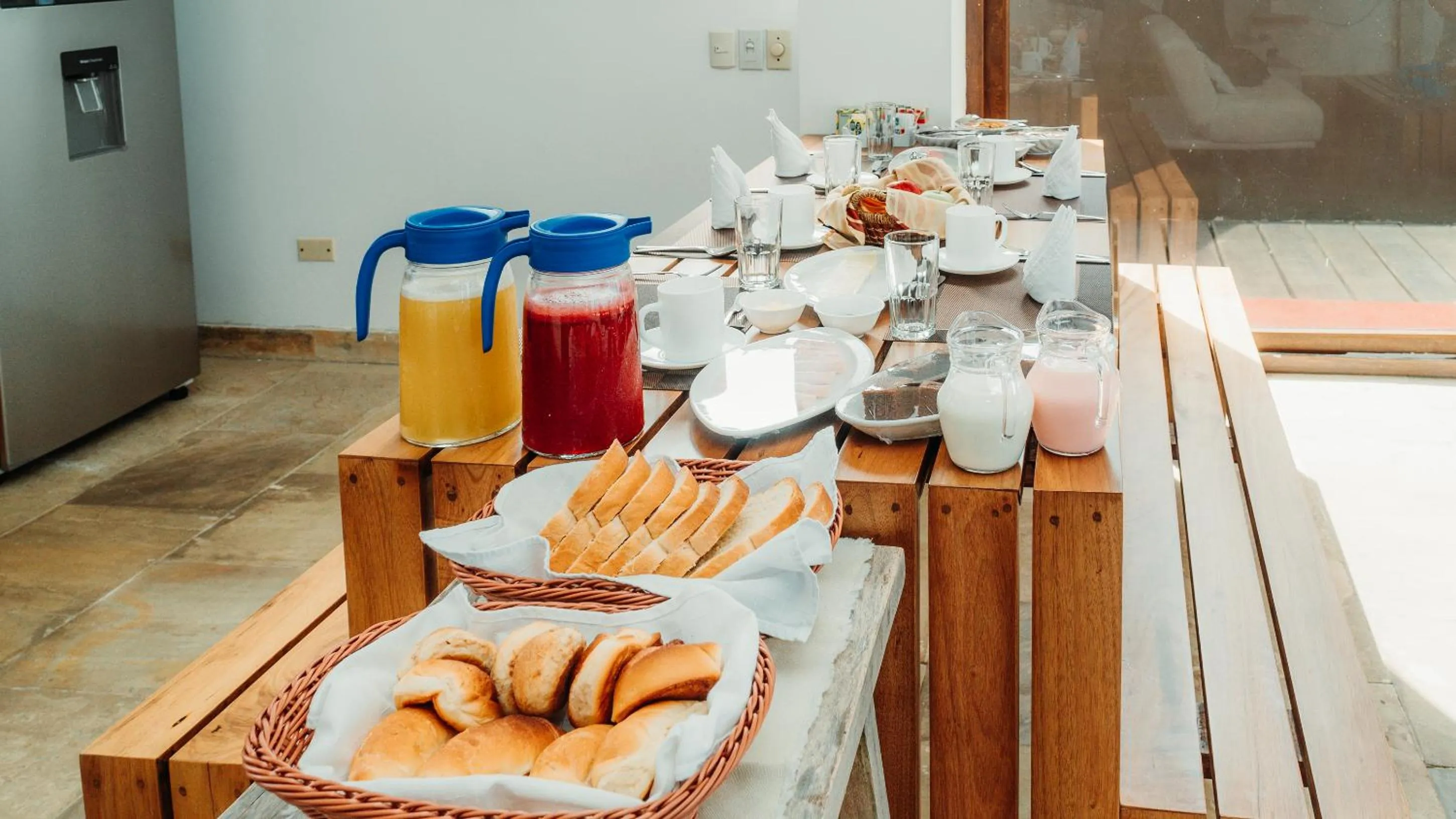 Kitchen or kitchenette in Mi Playa Galapagos Beachfront Apartments