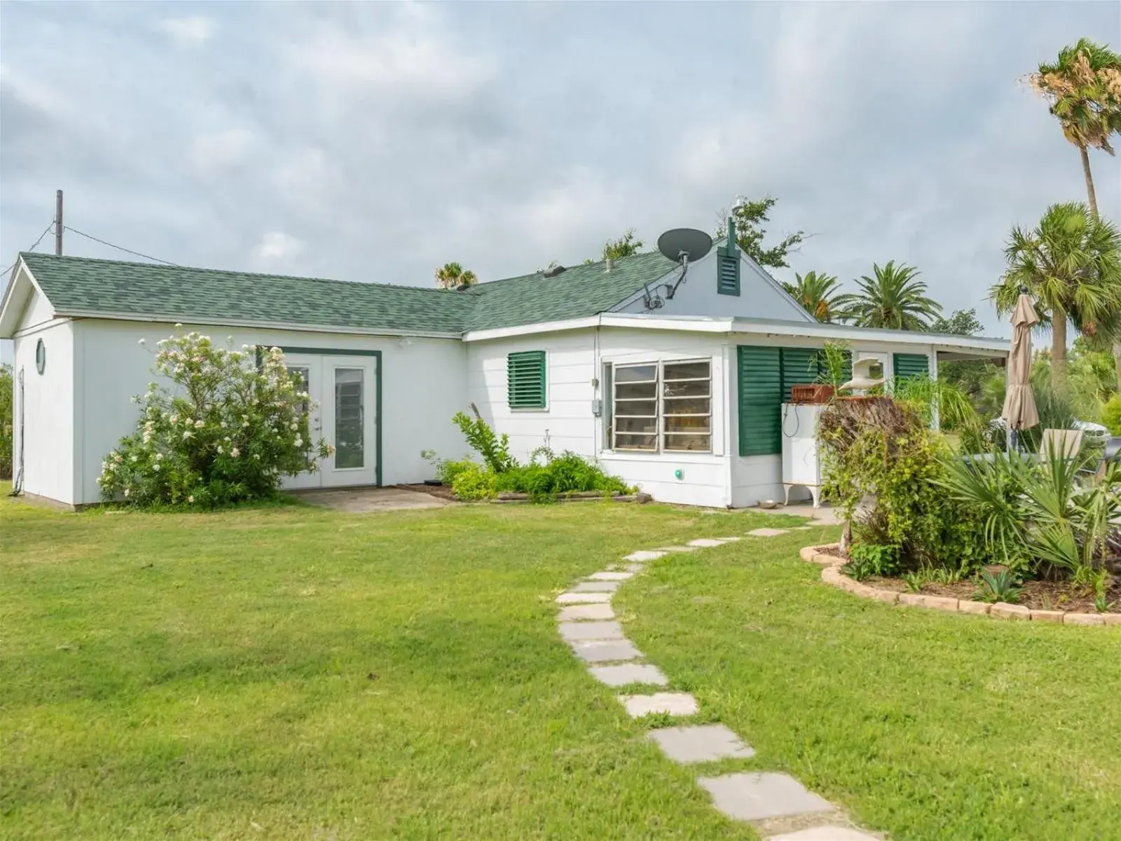 Captain Daves Captain Daves