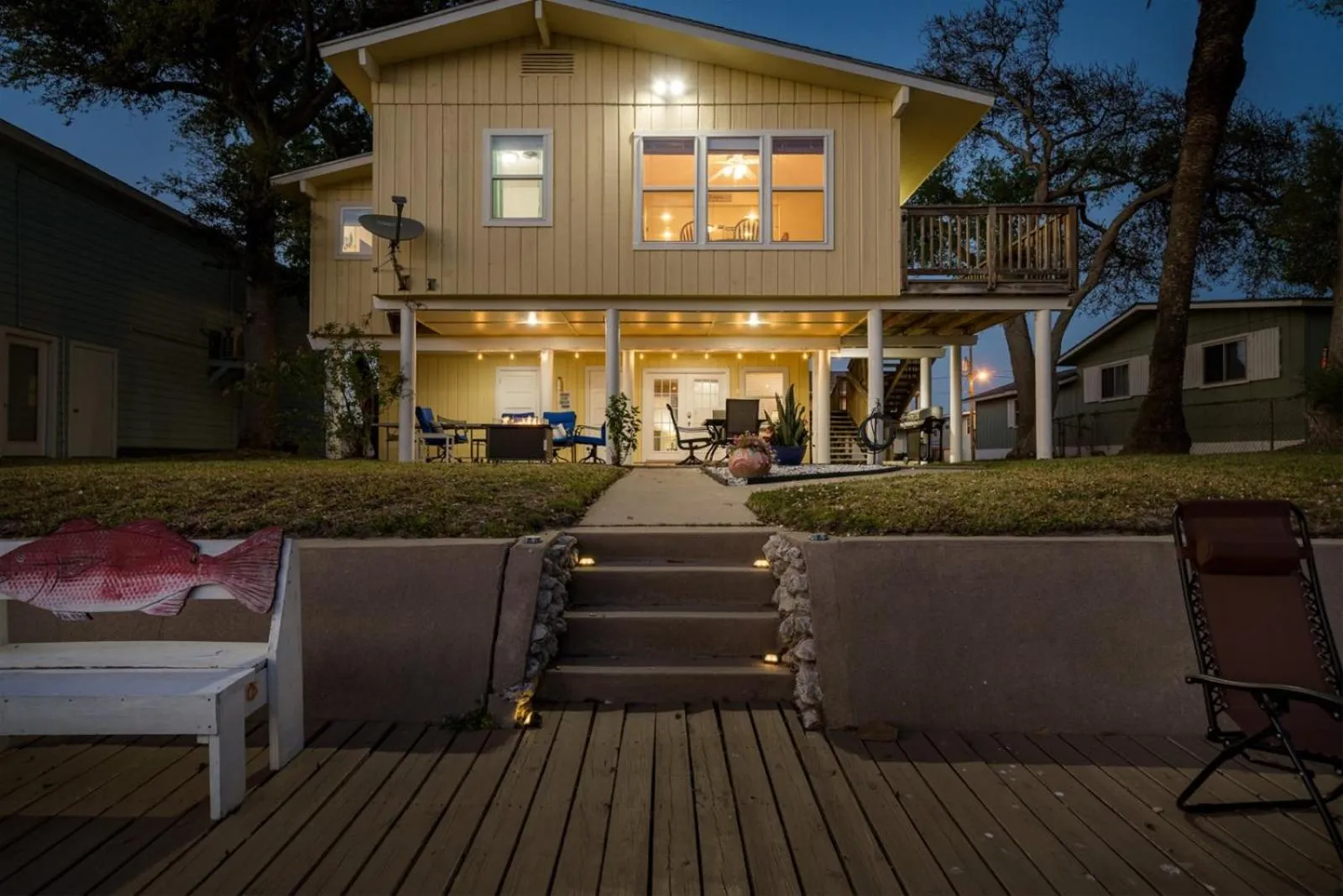 Property building in Catch & Play on Estes Bay