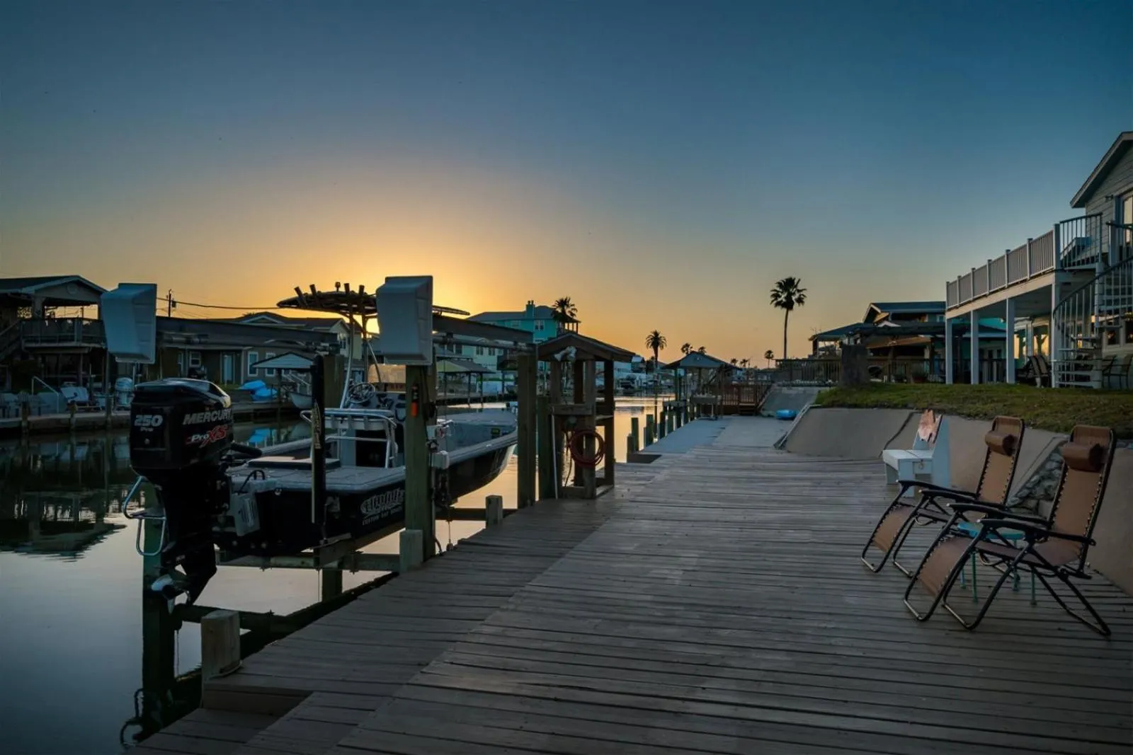 Property building in Catch & Play on Estes Bay