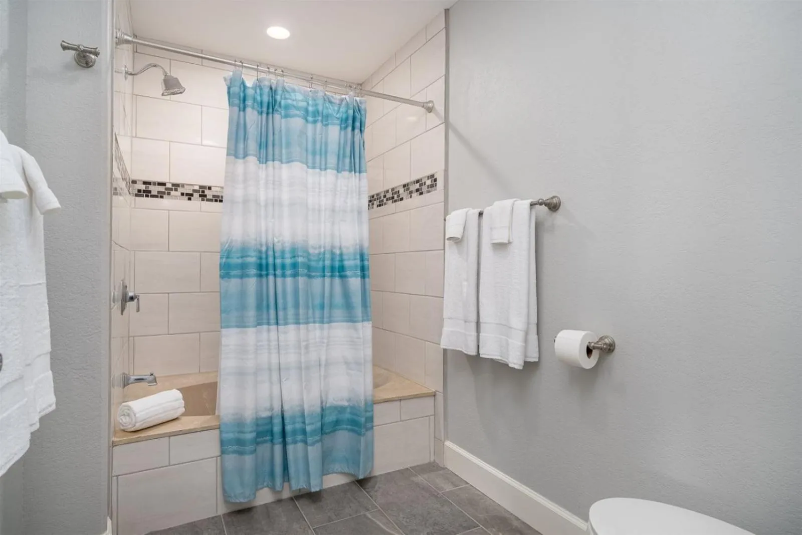 Property building in Edgewater Escape