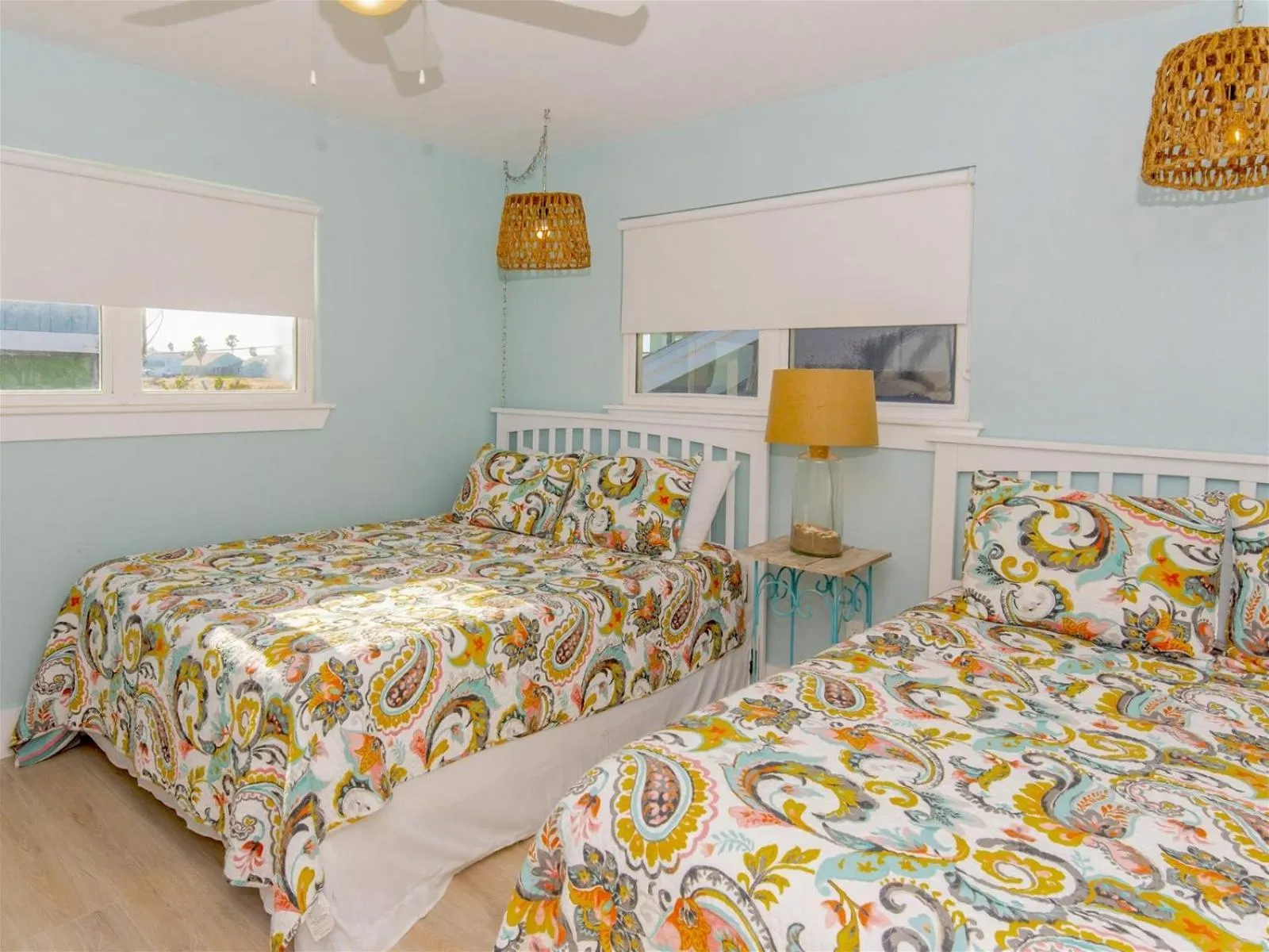 Property building, Bed in Fisherman Luv