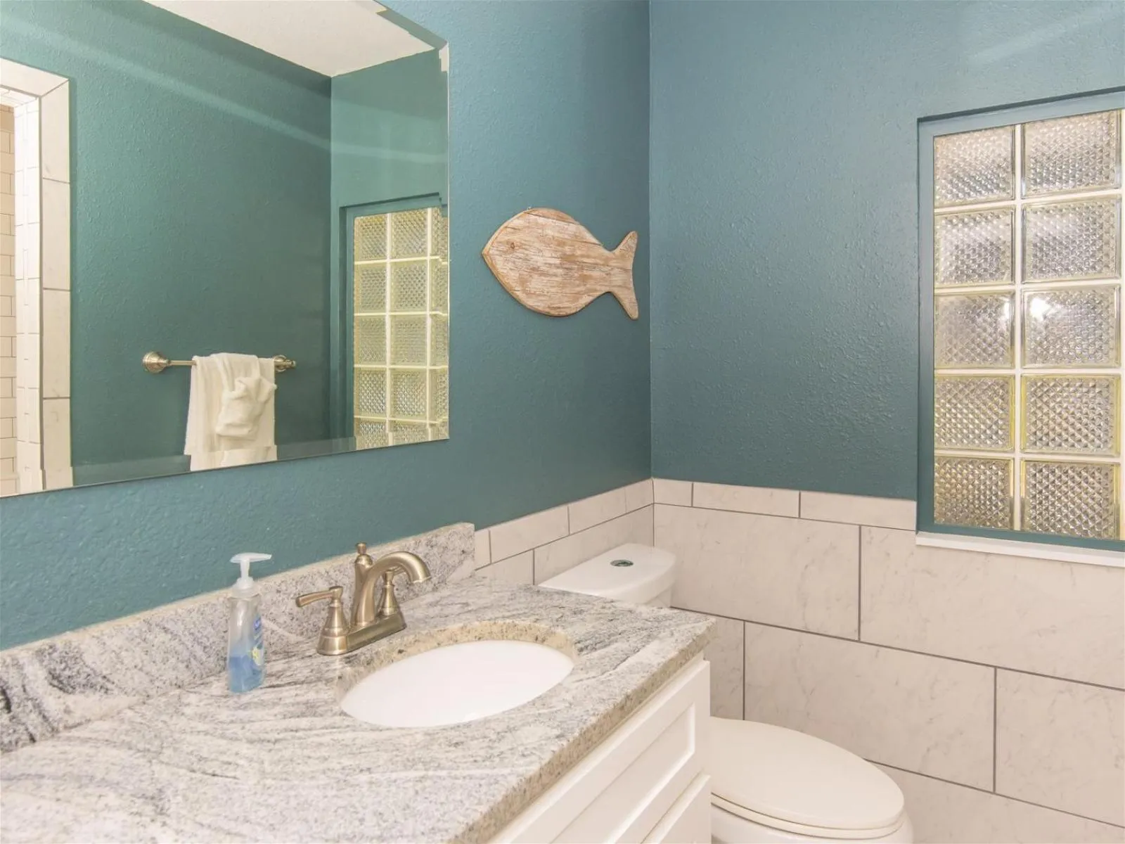 Property building in Fisherman Luv