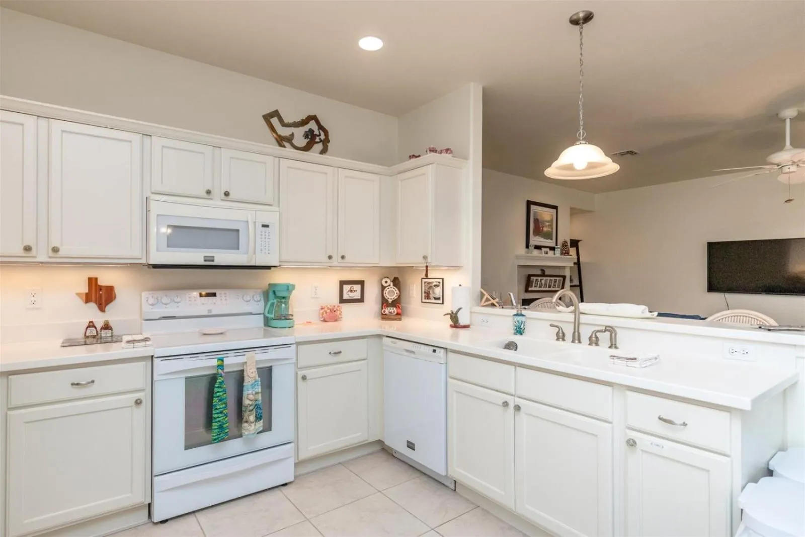 Property building in Mermaid Bay