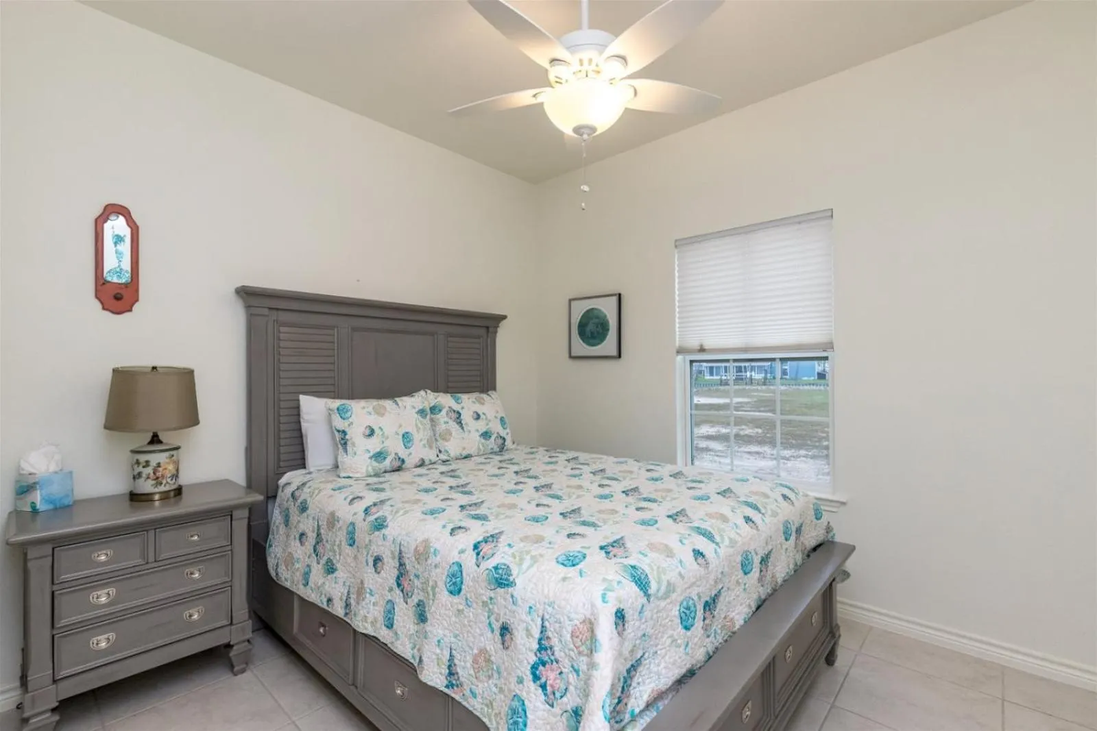 Property building, Bed in Mermaid Bay