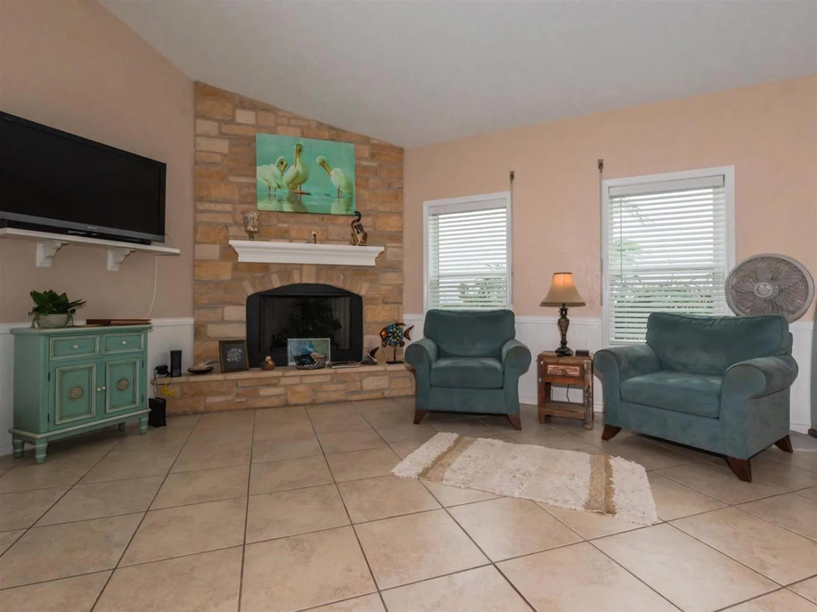 Property building in Pelican Point