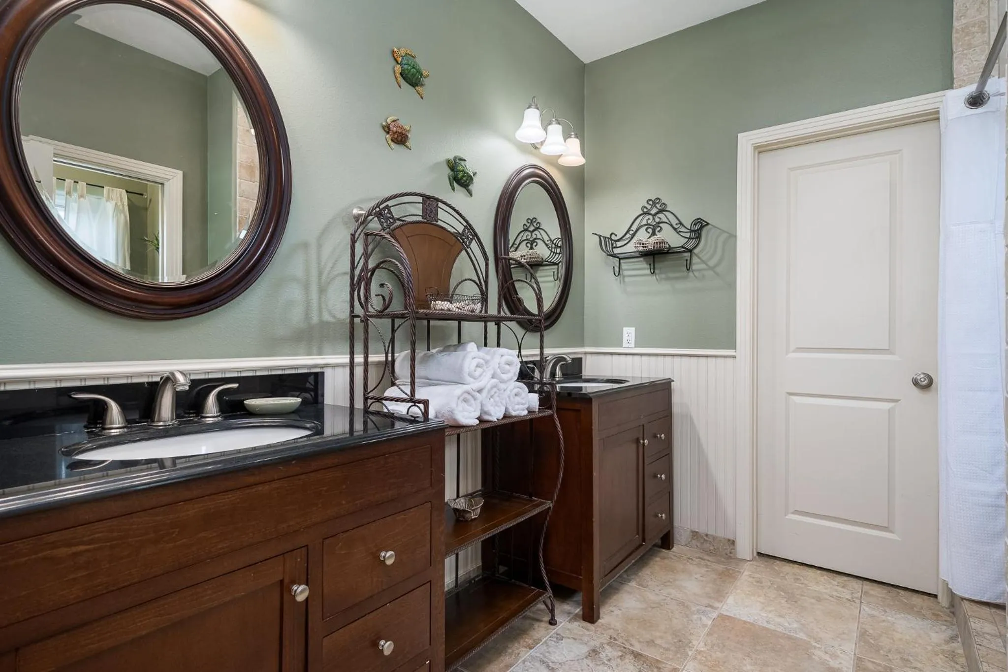 Property building in Pickled Pirate