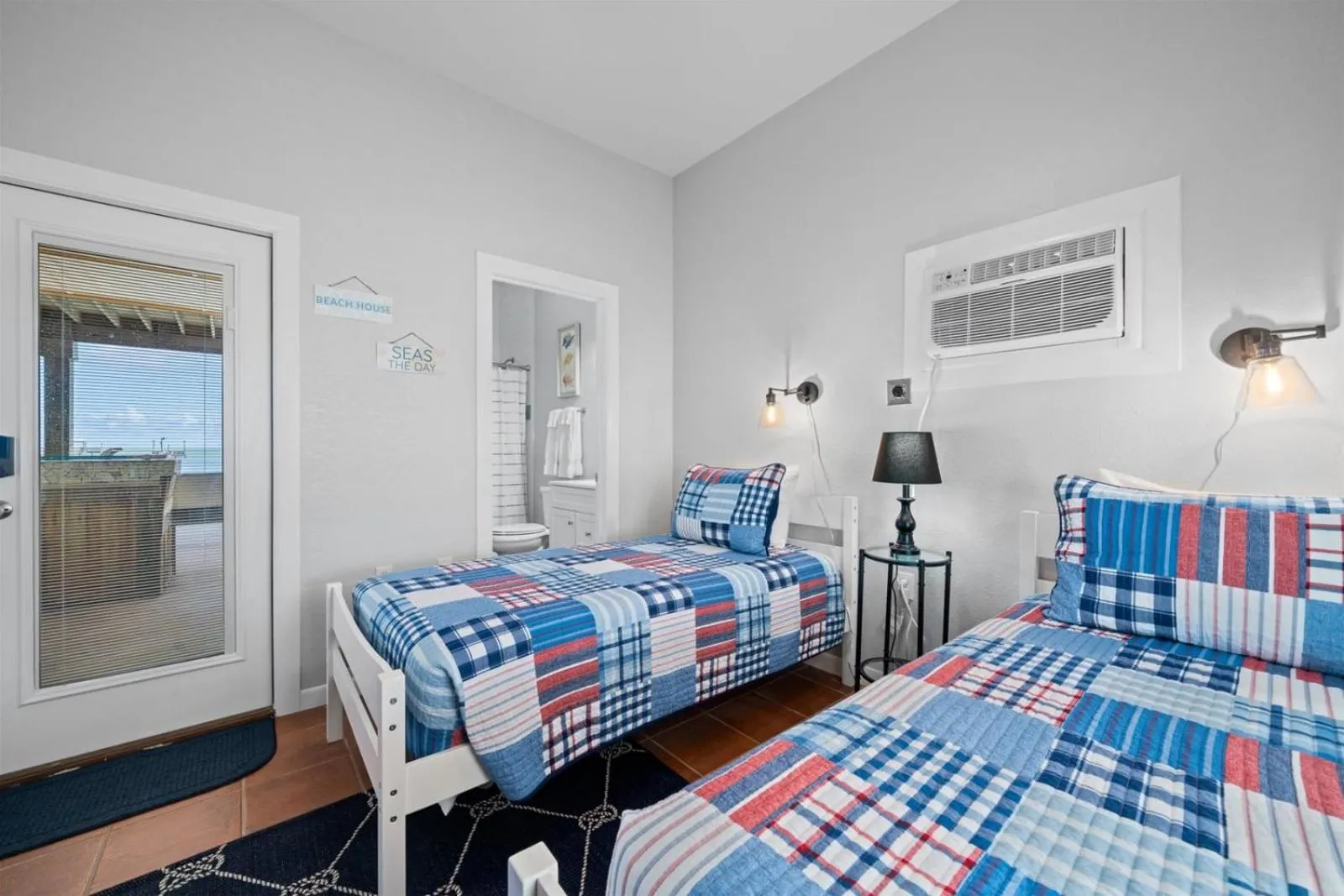 Property building, Bed in The Cats Meow