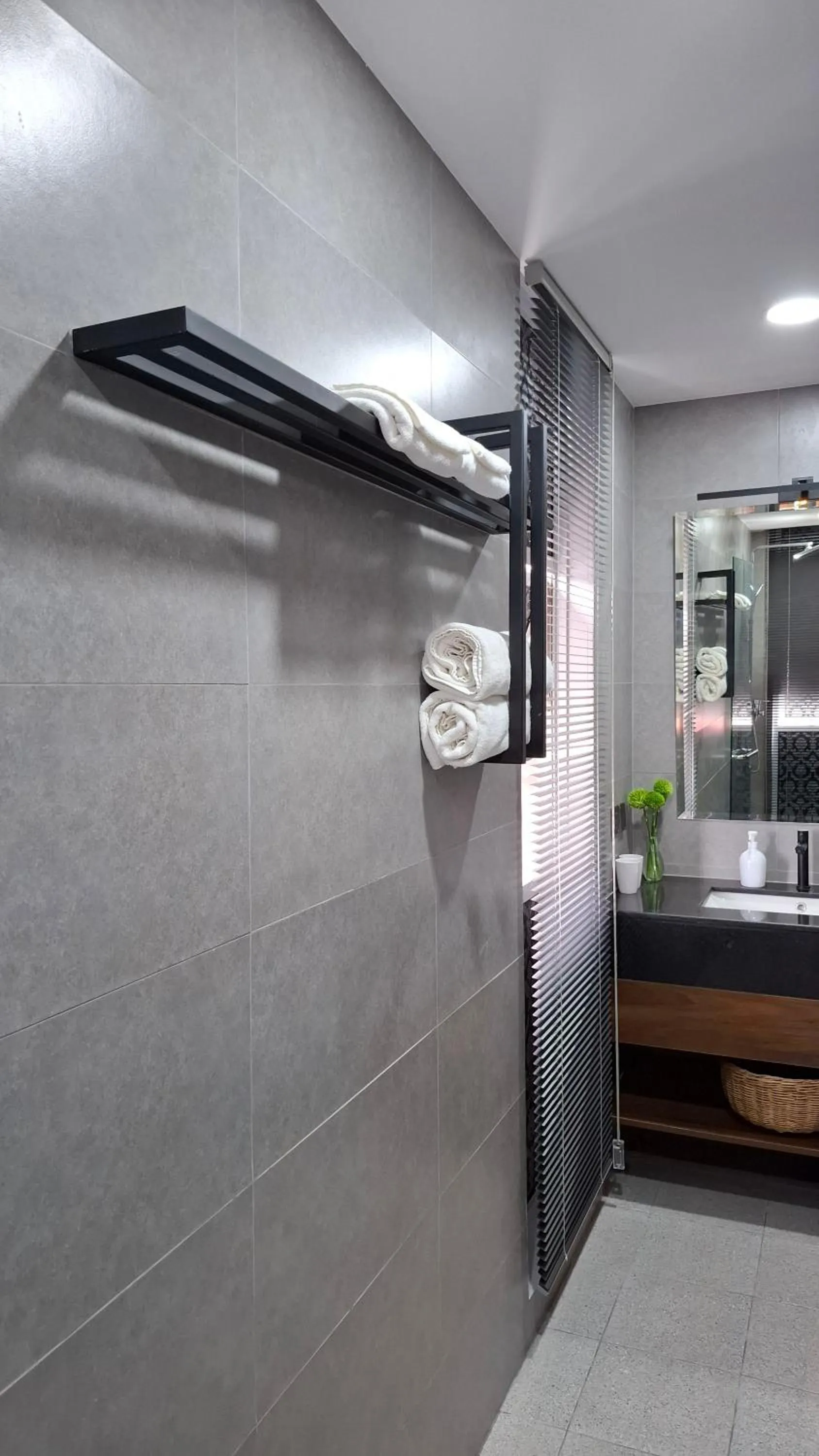 Shower in Sok Hotel And Coffee Siem Reap