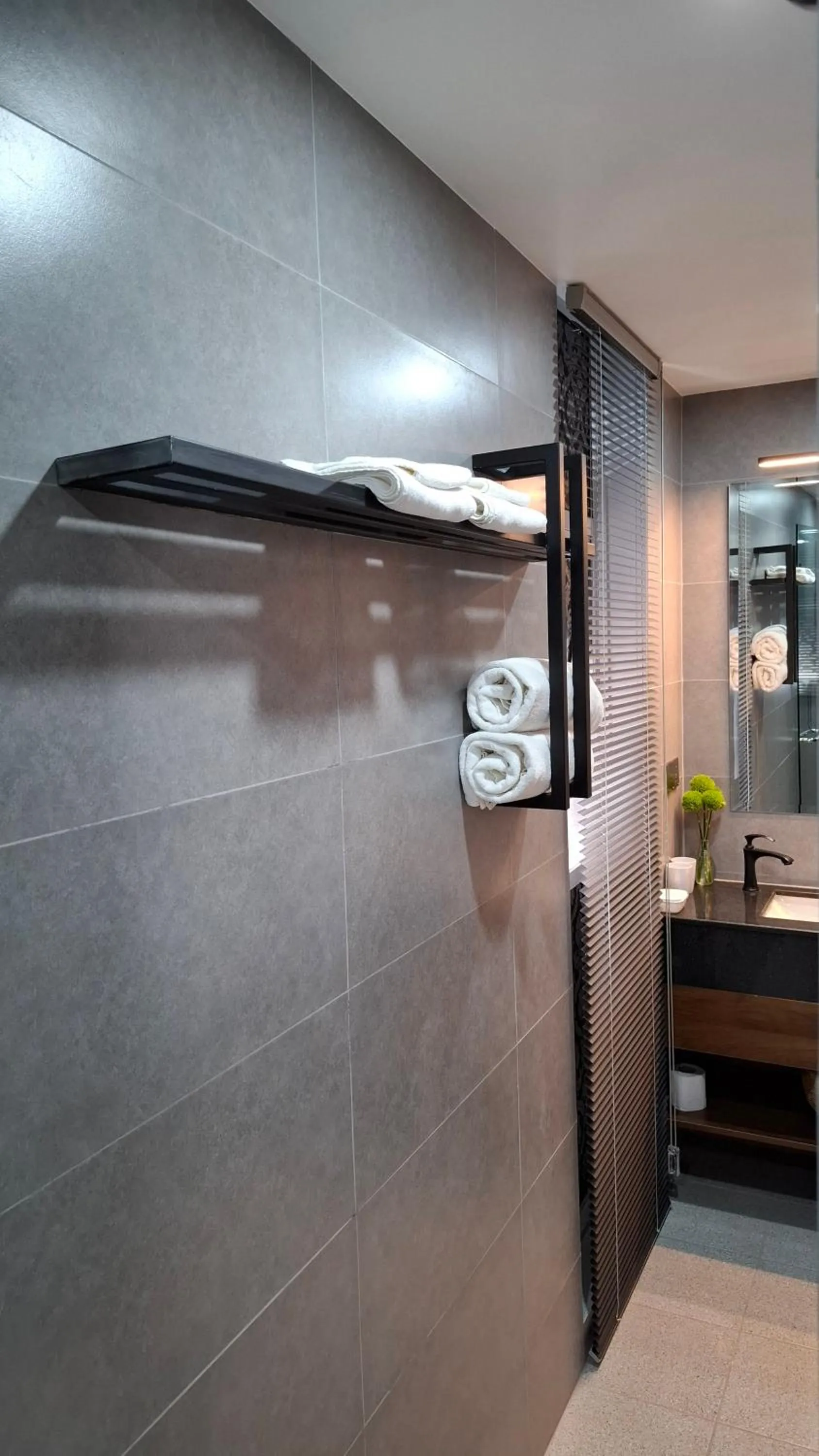 Shower in Sok Hotel And Coffee Siem Reap