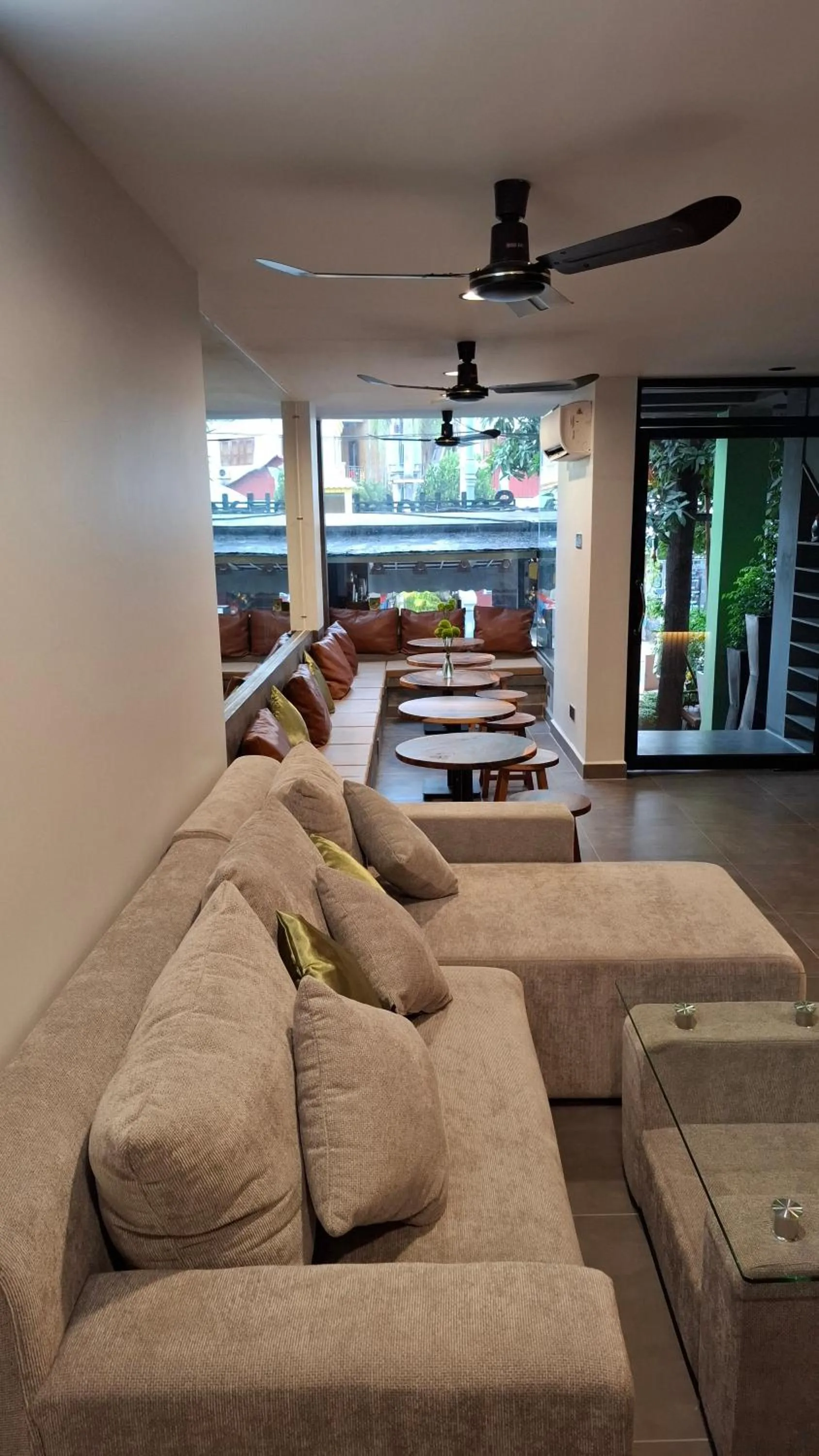 Living room in Sok Hotel And Coffee Siem Reap