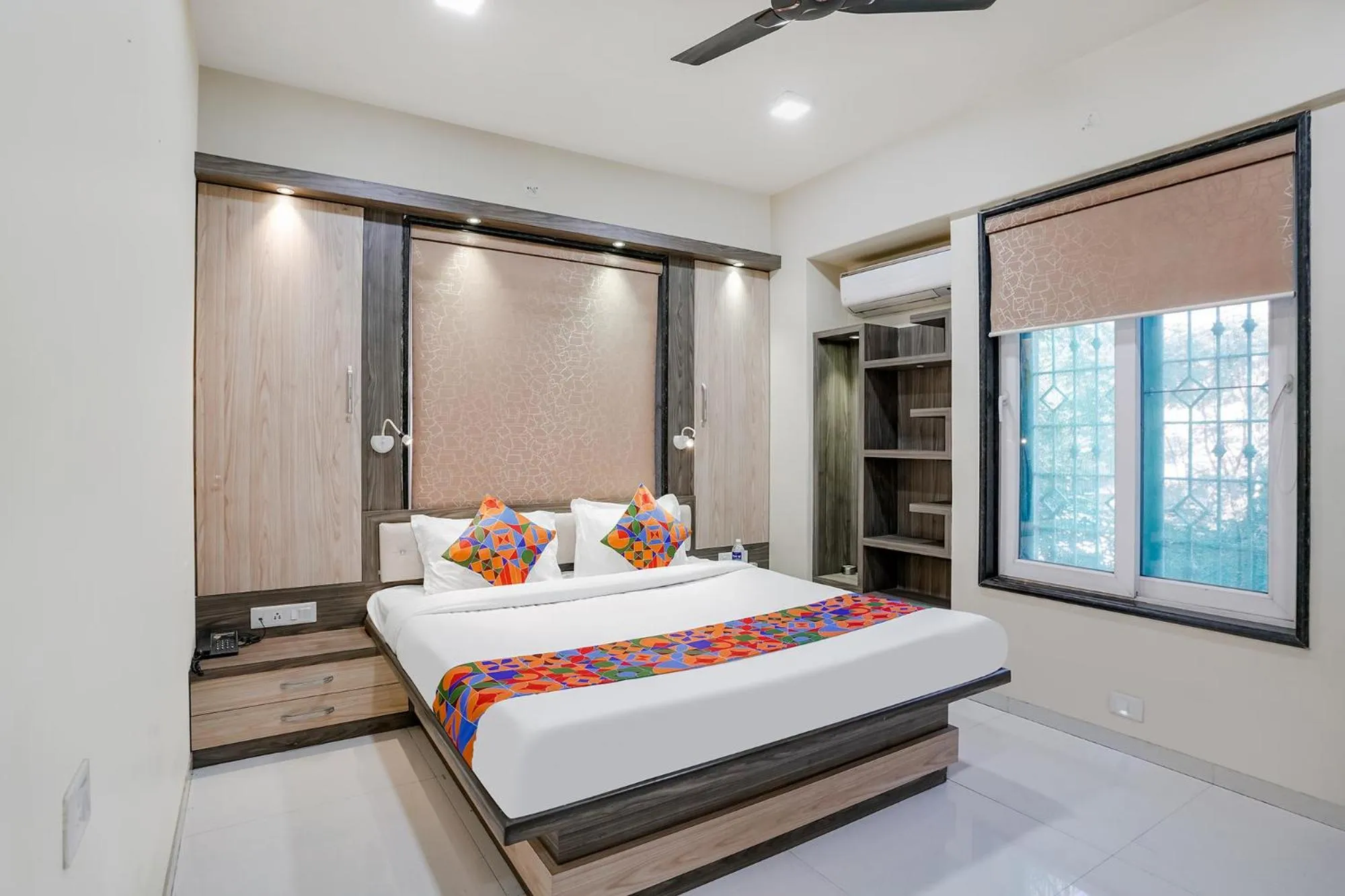 Photo of the whole room, Bed in FabHotel Rudra Residency - Nr Medicover hospital