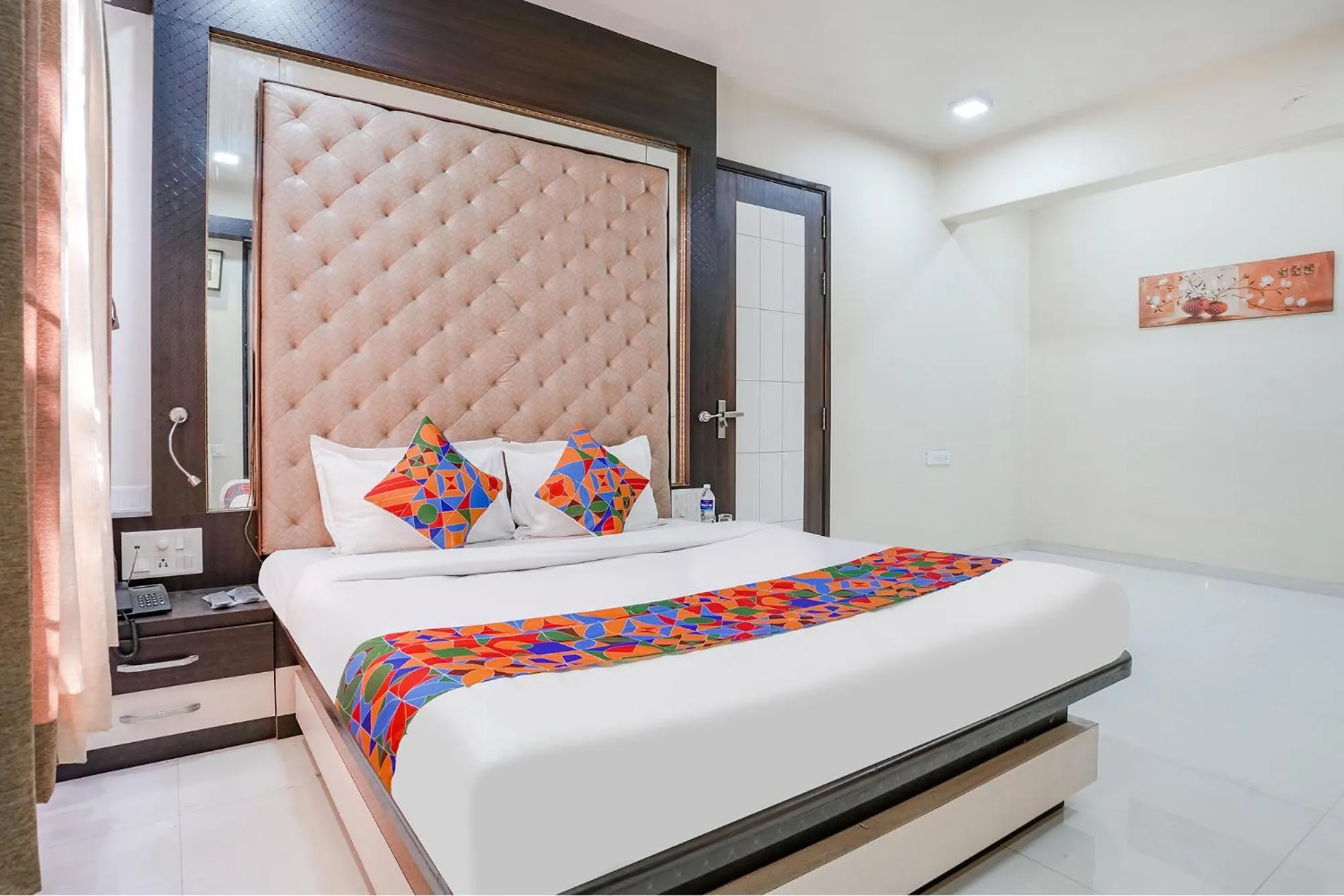 Photo of the whole room, Bed in FabHotel Rudra Residency - Nr Medicover hospital