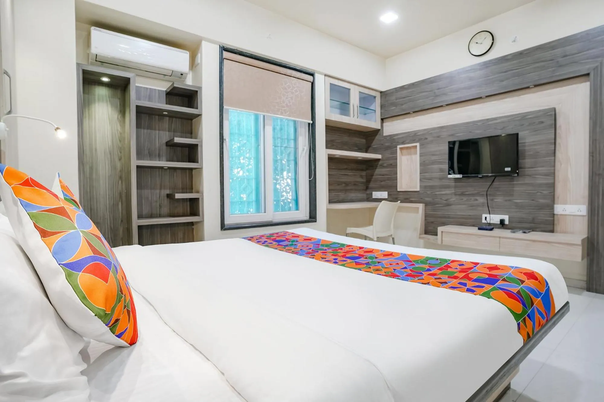 Communal lounge/ TV room, Bed in FabHotel Rudra Residency - Nr Medicover hospital