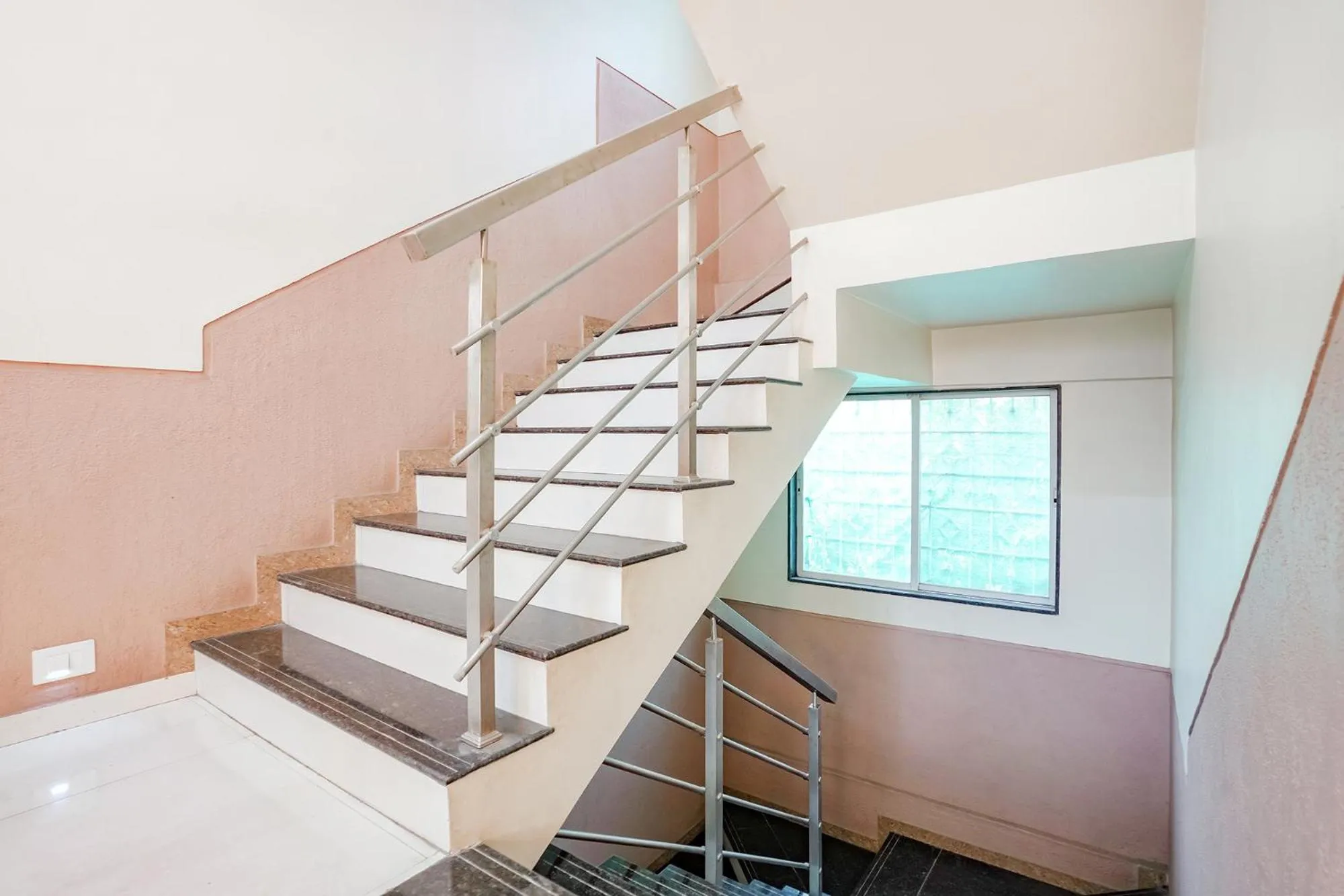 Lobby or reception in FabHotel Rudra Residency - Nr Medicover hospital