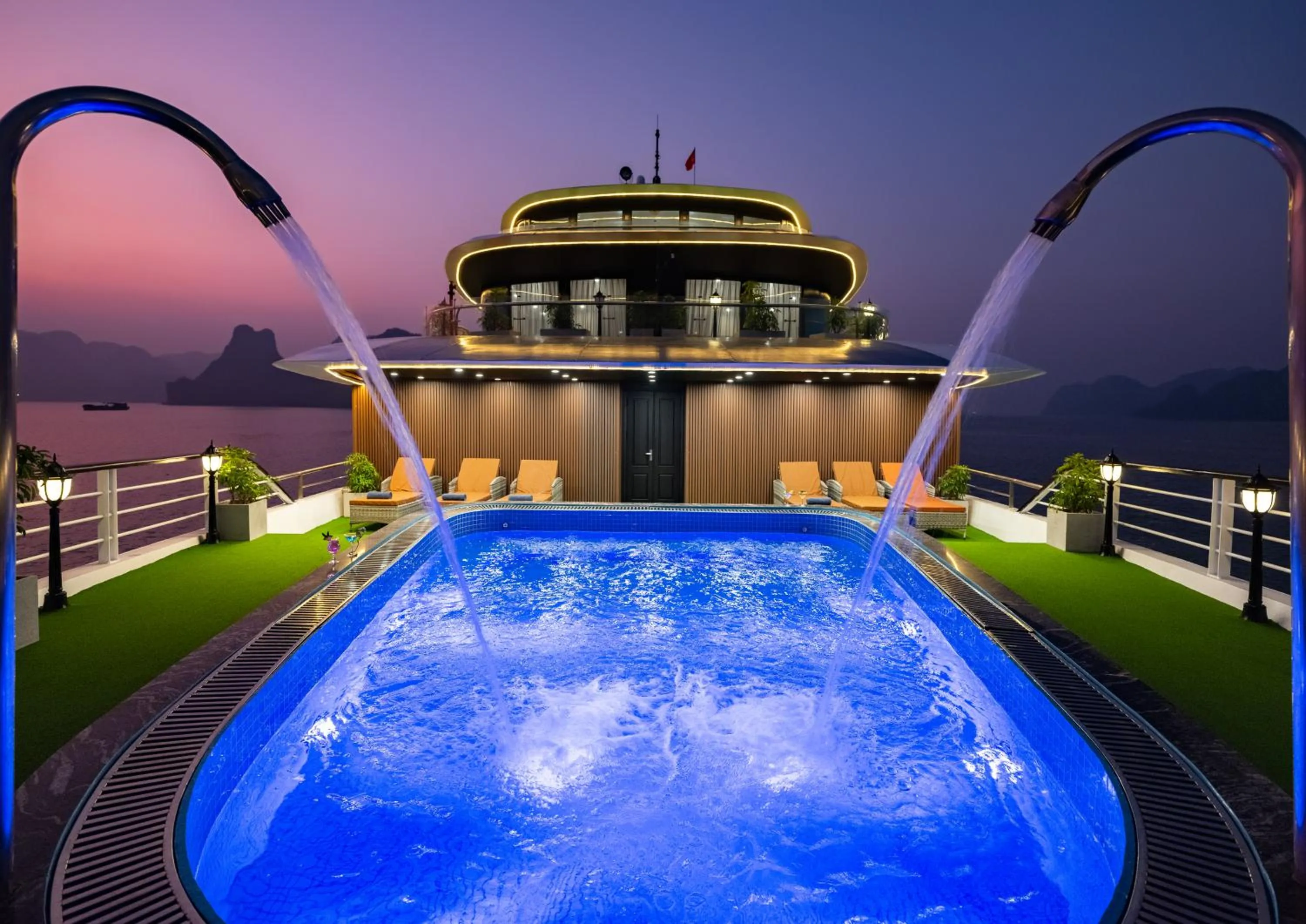 Swimming pool in M'Gloria Cruise by HAG