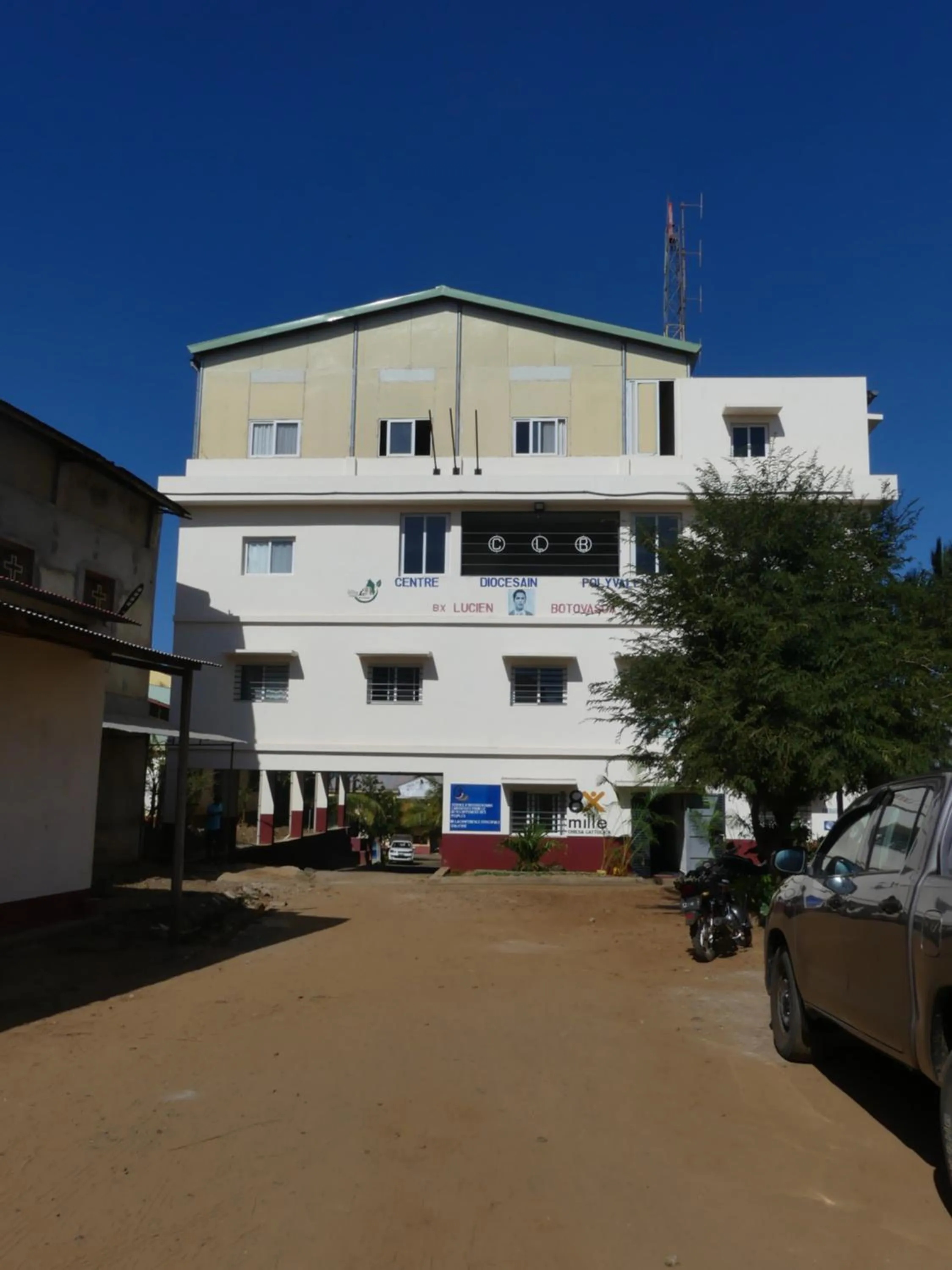 Centre Lucien Botovasoa